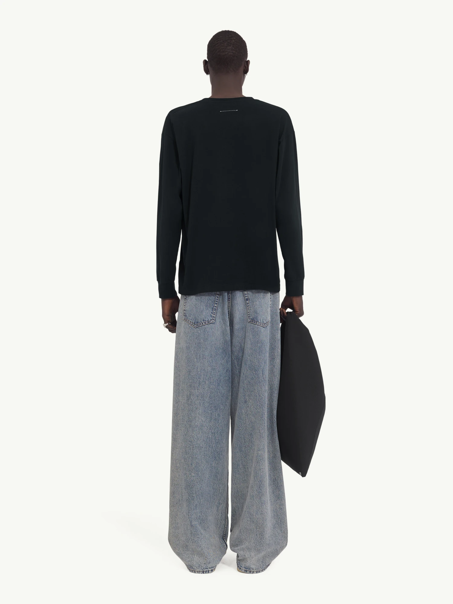 Лонгслив MM6 Maison Margiela Logo Patch Black
