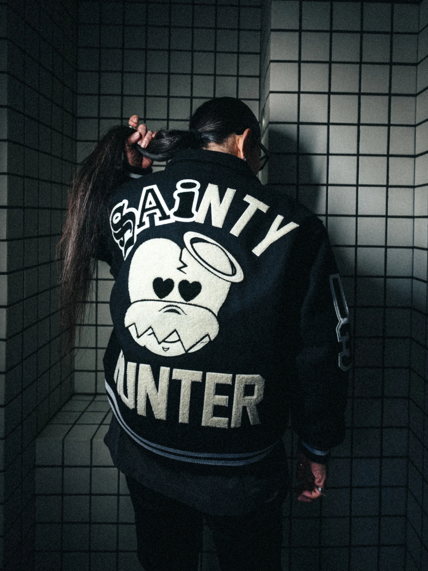 Бомбер SAINT MXXXXXX x Bounty Hunter Varsity Jacket Snt Black