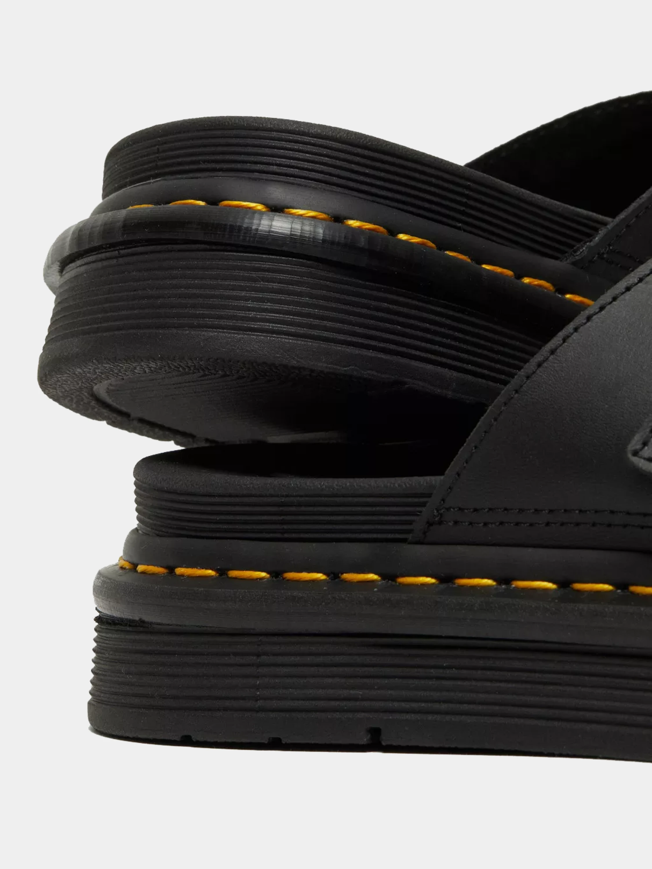 Сандалии Dr. Martens Dax Hydro Leather Slide Black