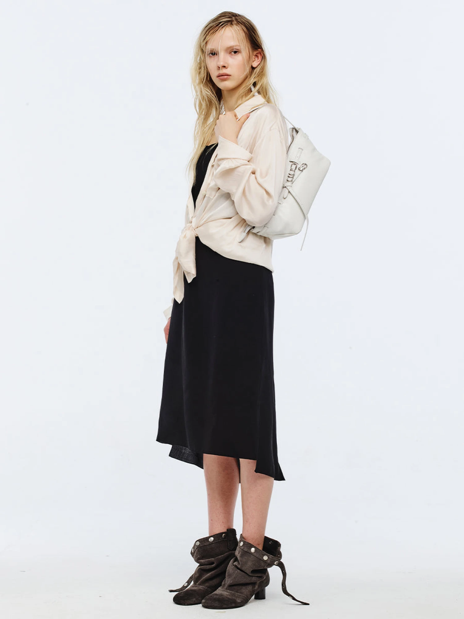 Женская сумка MARGESHERWOOD Grandma Used Sling Off White Cracked