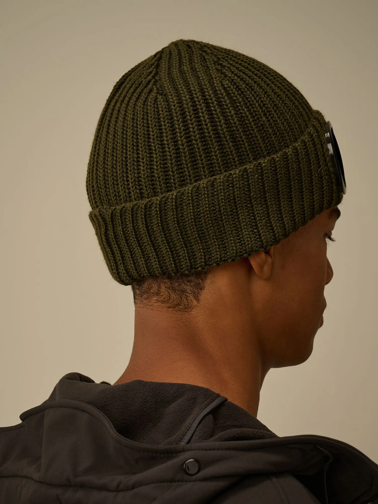 Шапка C.P. Company Extrafine Merino Wool Goggle Ivy Green