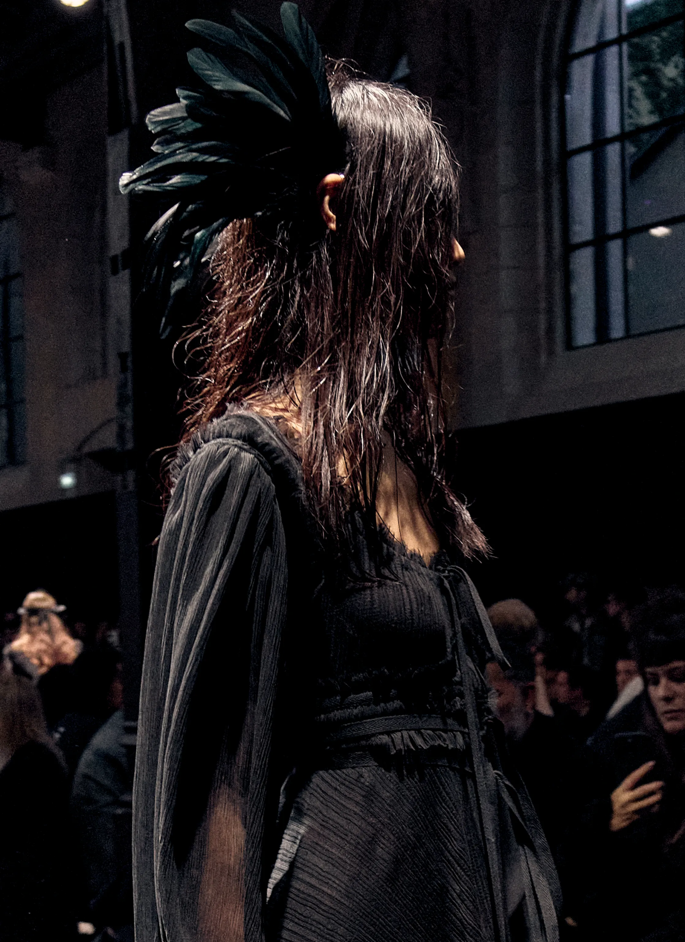 Романтика во мраке: показ Ann Demeulemeester SS’26