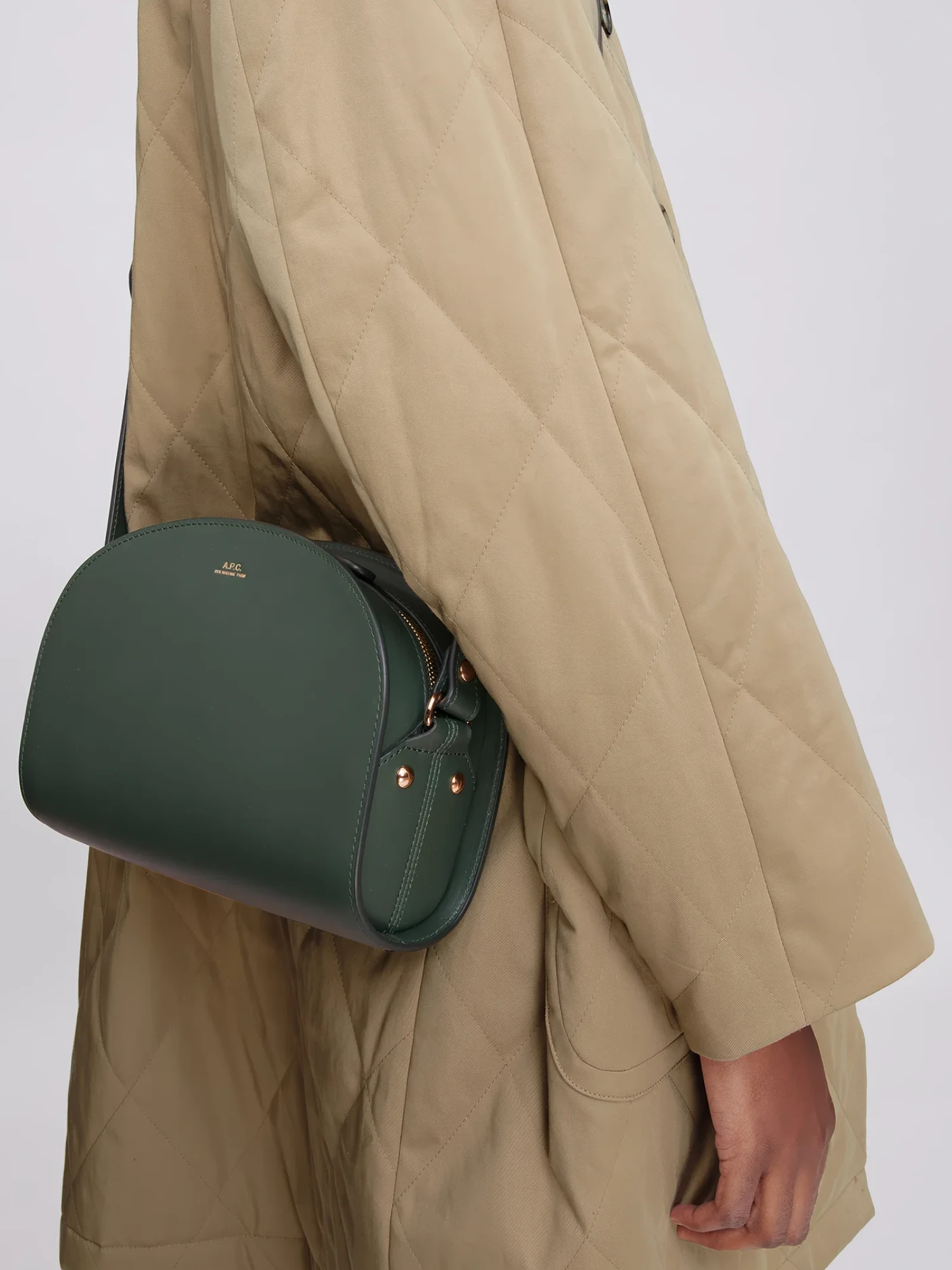 Сумка A.P.C. Demi-Lune Bag Vert