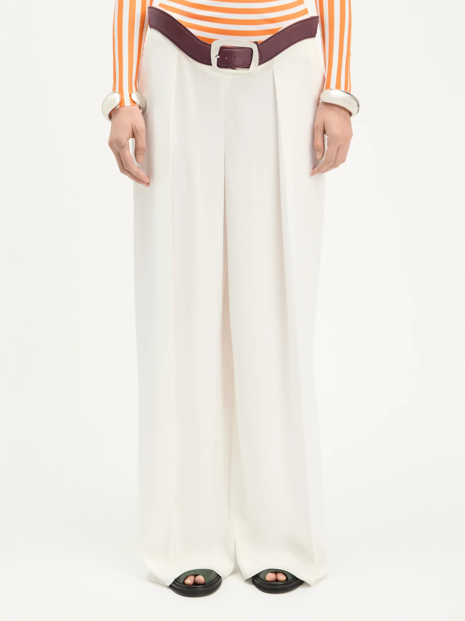 Брюки Jean Paul Gaultier The Curved Sut Pants White