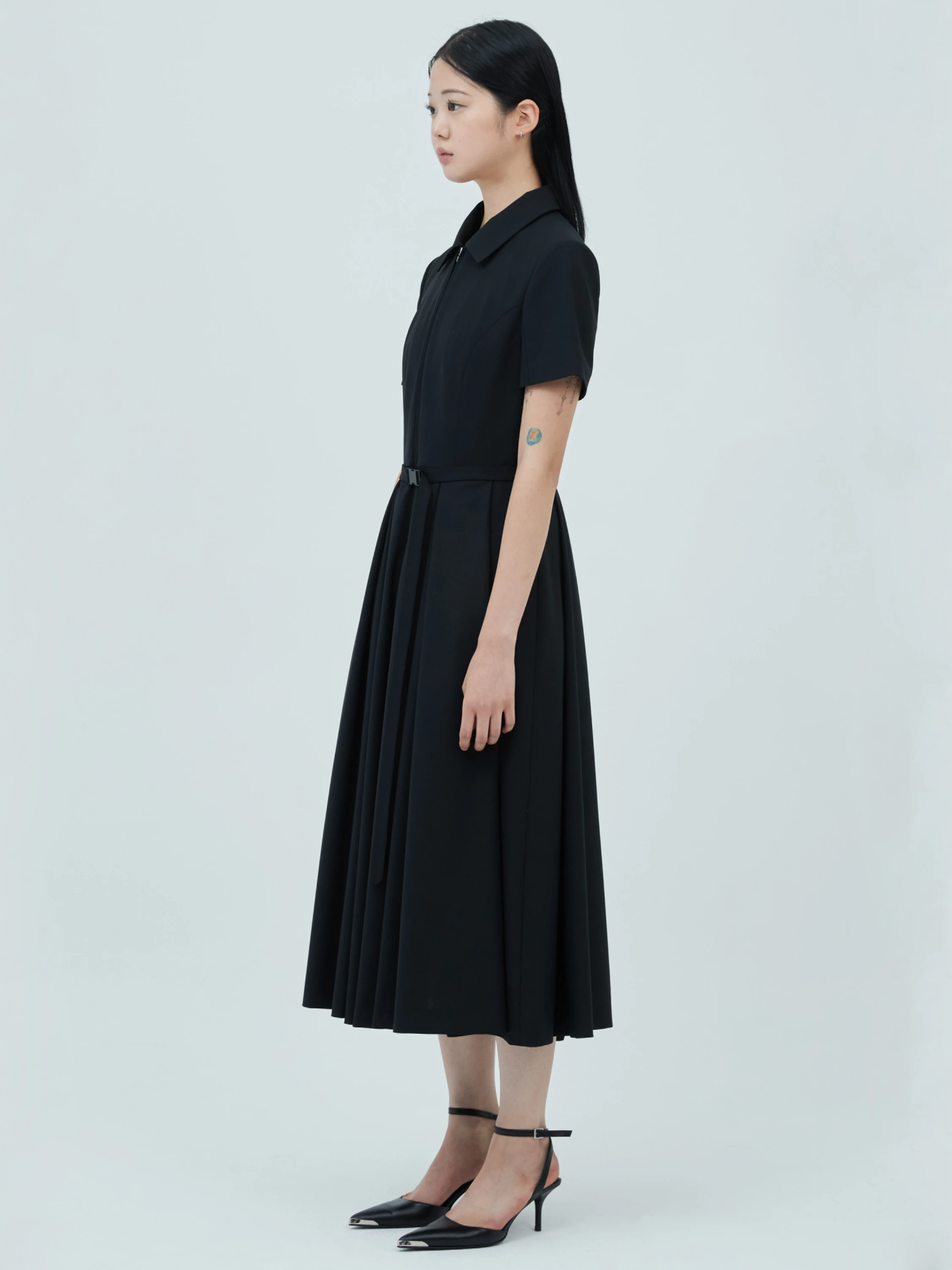 Женское платье JUUN.J Half Sleeve Princess Fit Dress