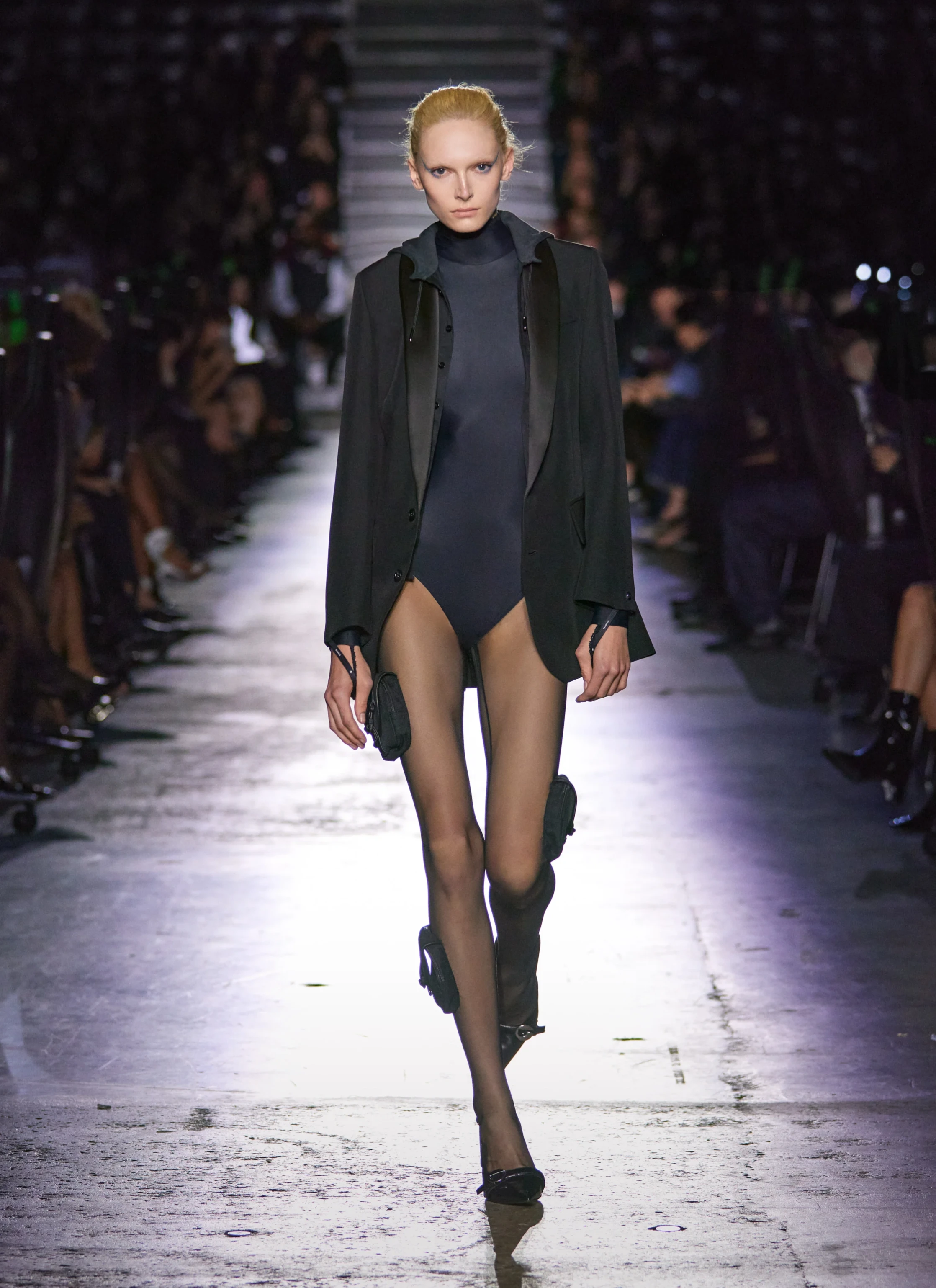 Игры-мультиплееры и стрим показа: Coperni посвящают FW’25 золотой эпохе интернета