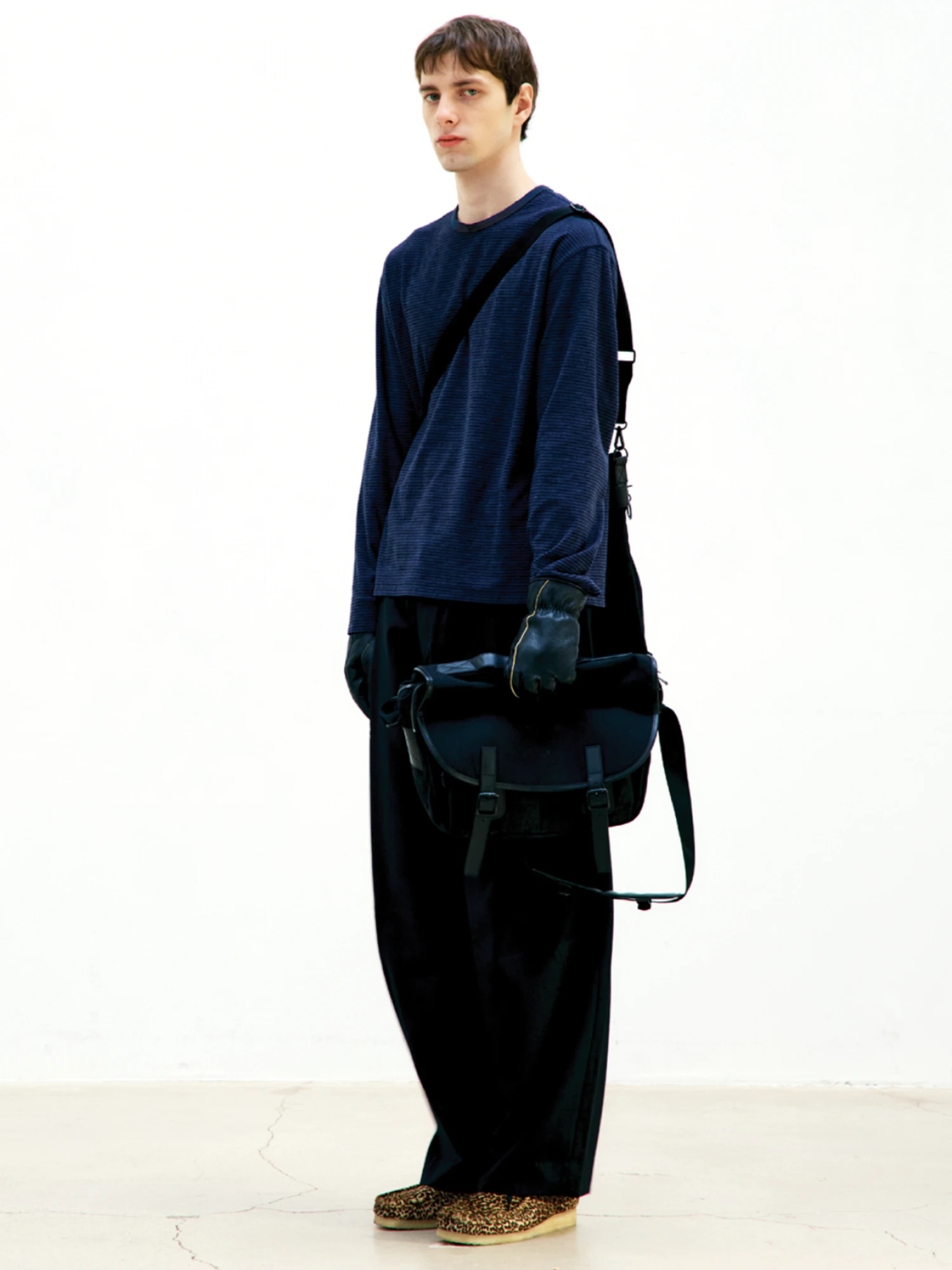 Лонгслив COOR Dying Pin Stripe Washed Navy