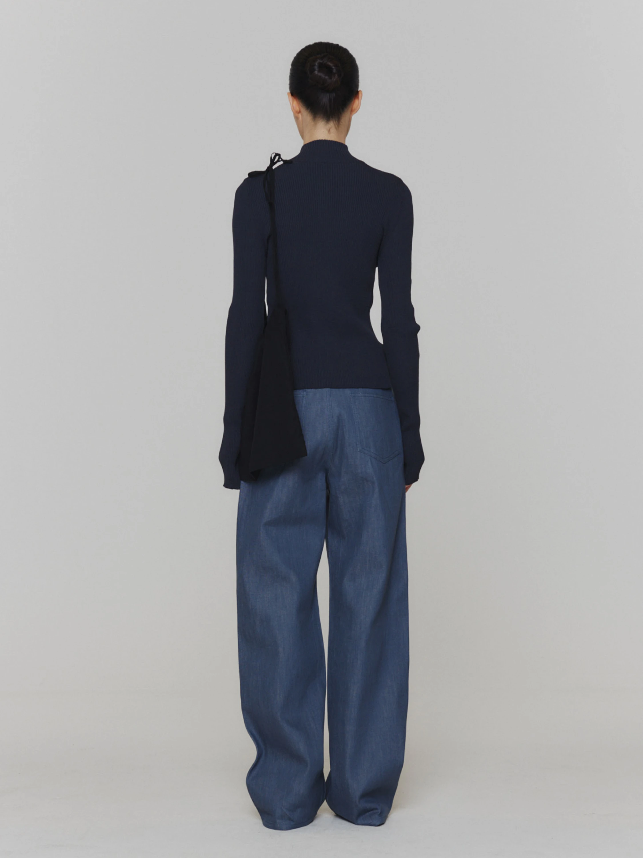 Женский кардиган AMOMENTO RIibbed Mock Neck Cardigan Dark Navy