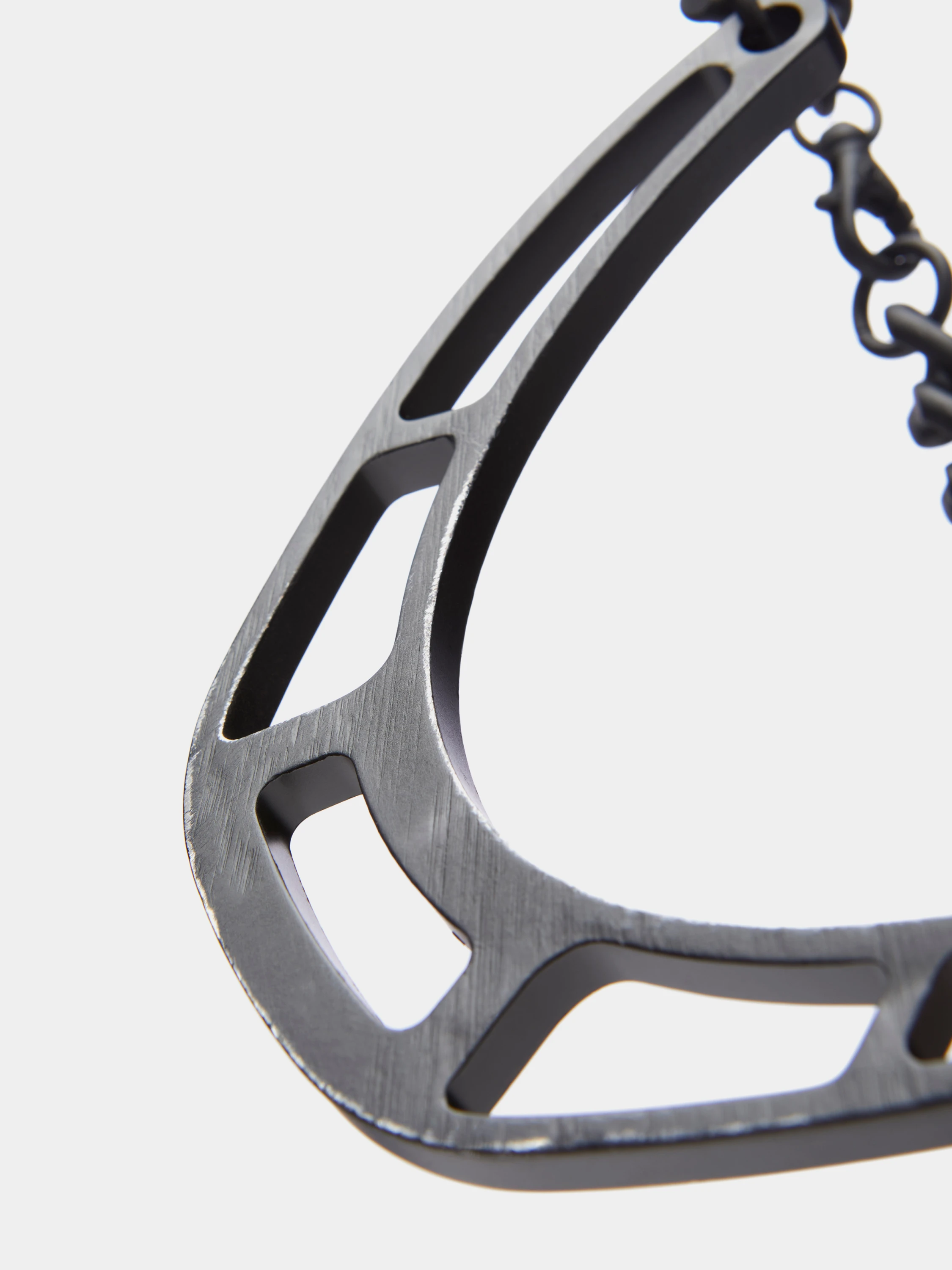 Колье INNERRAUM Object N11 Stirrups Distressed Black