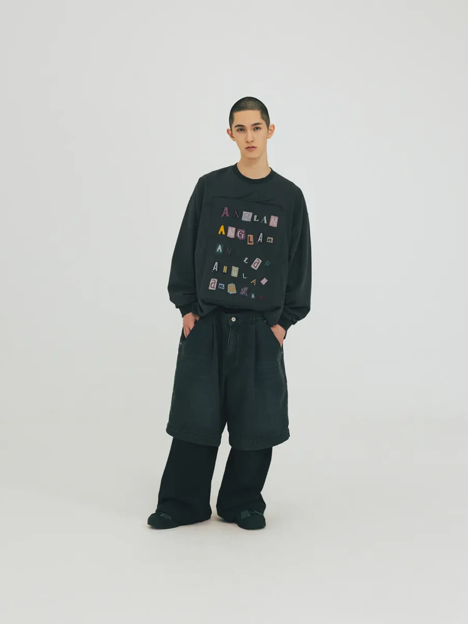 Лонгслив ANGLAN Library Collage Long Sleeve Charcoal