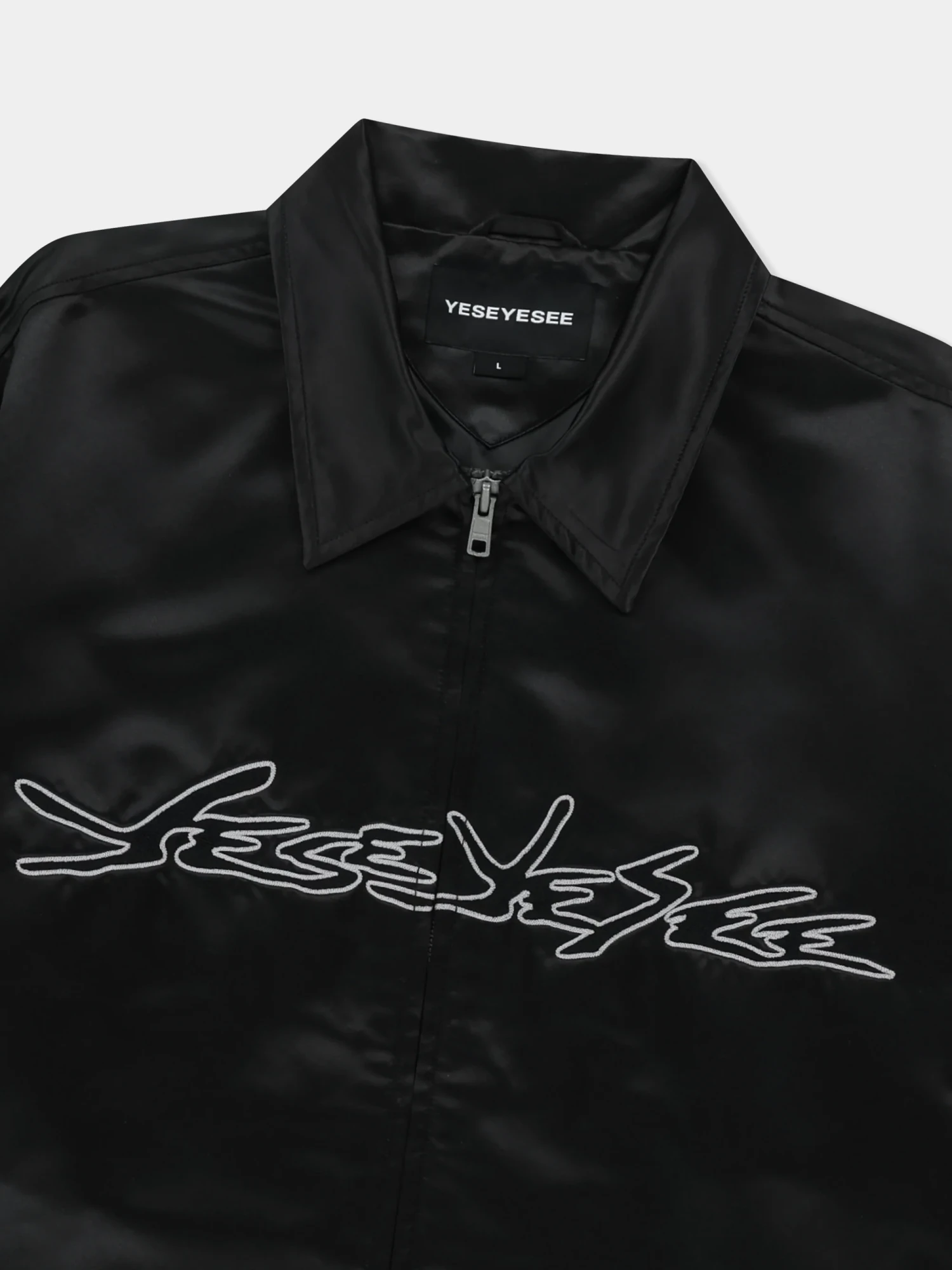 Куртка YESEYESEE Logo Applique Satin Coach Black