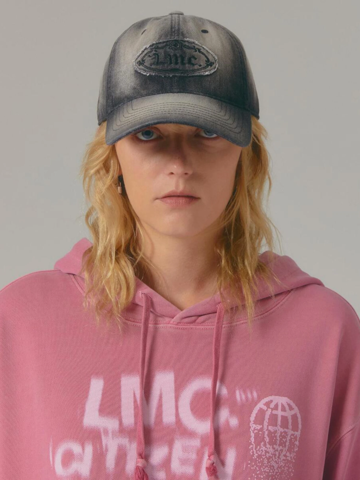 Кепка LMC Washed Denim Gothic Oval 6 Panel White
