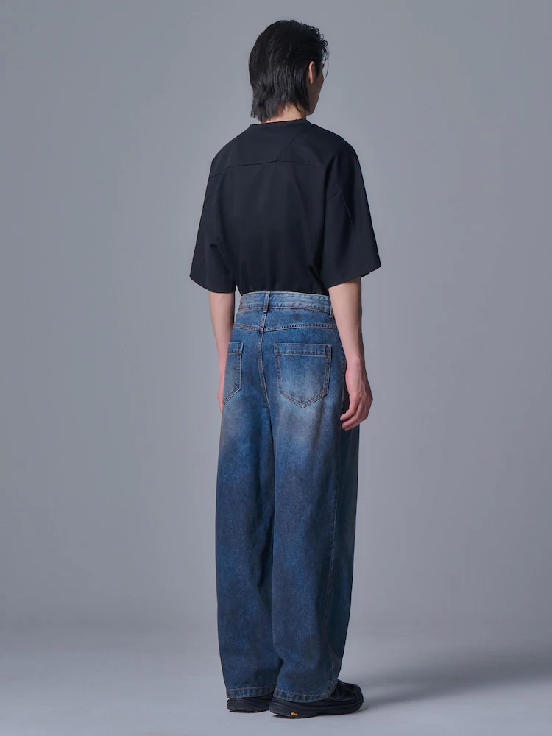 Джинсы JUUN.J Oil-Washed Asymmetrical Denim Blue
