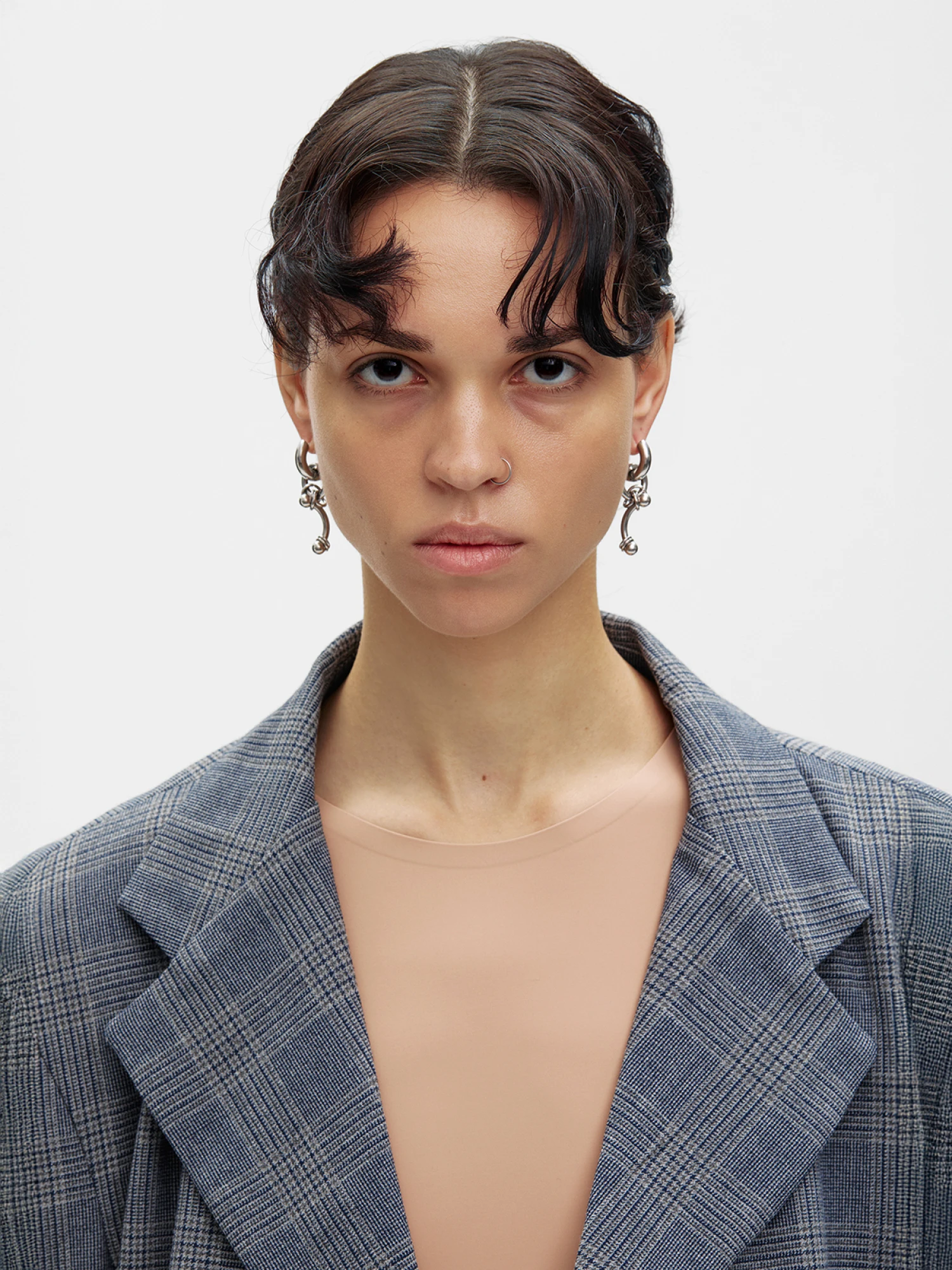 Серьги OMUT STUDIO SLOW EXCLUSIVE Pawn