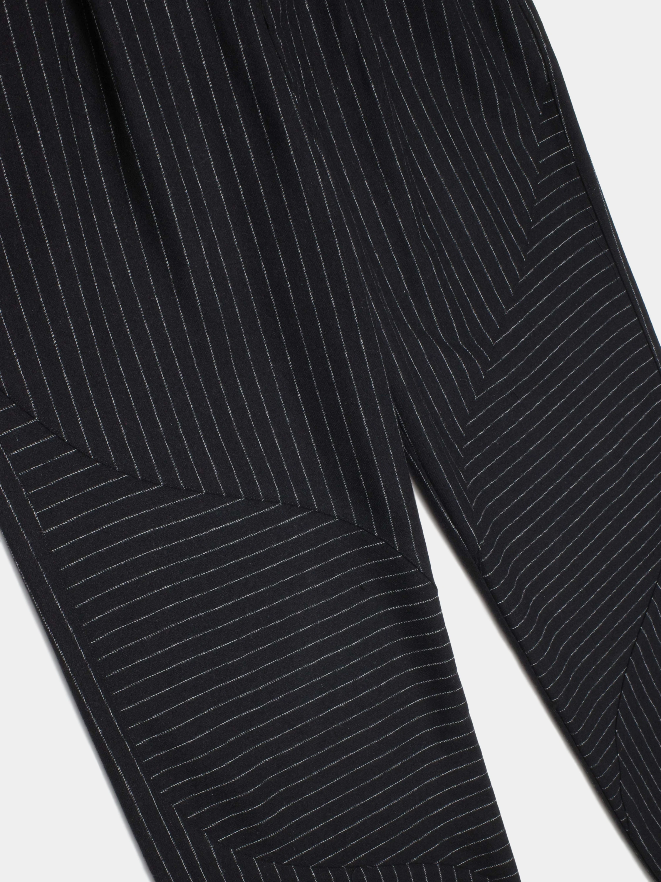 Брюки Jungles Jungles Pinstripe Slant Black