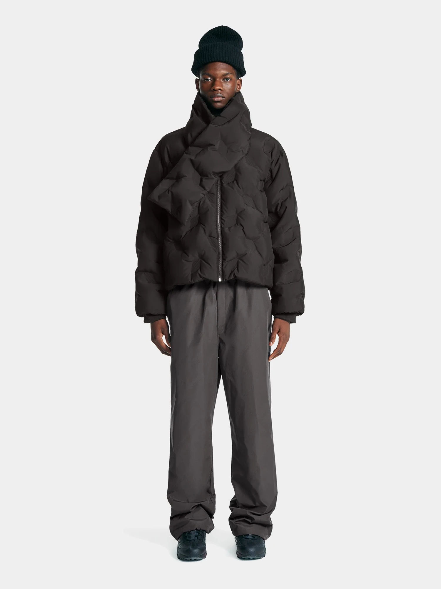 Пуховик Daily Paper Ayan Monogram Puffer Jet Black
