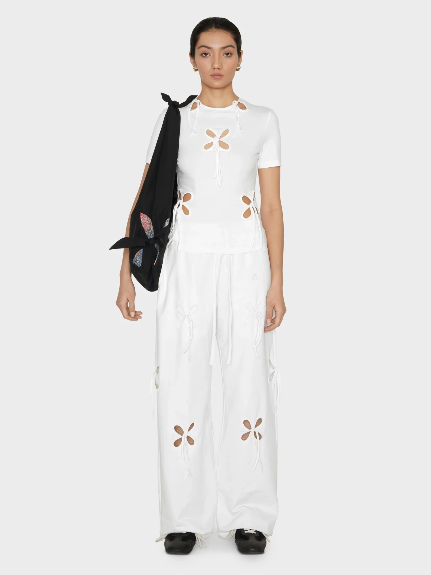 Женская футболка J.KIM Petal Fitted White