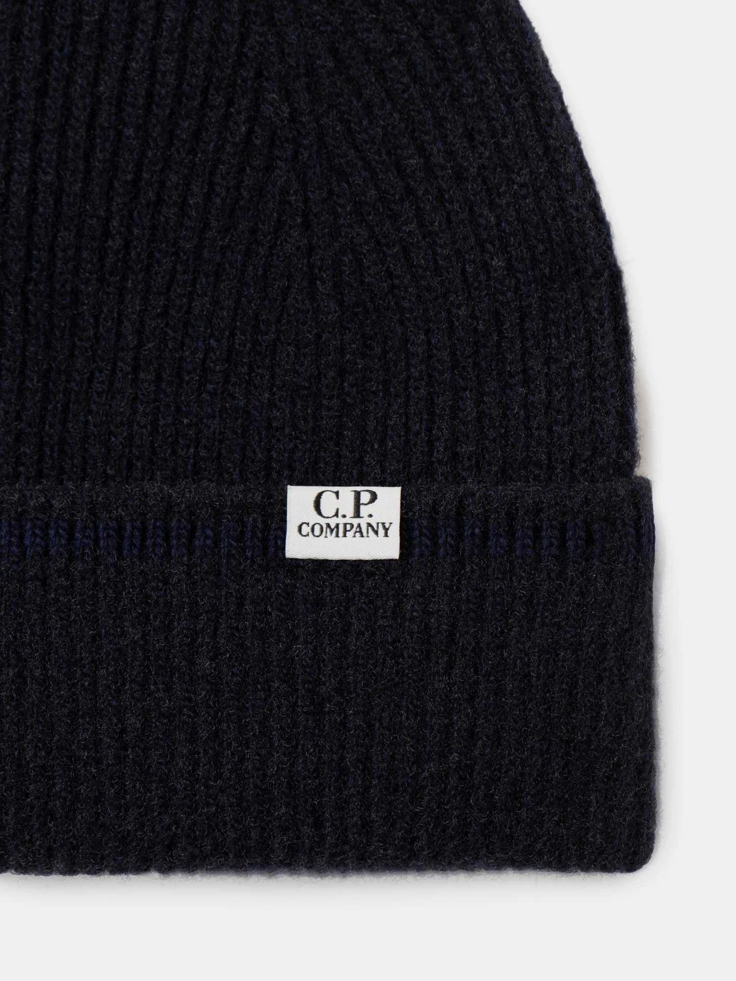 Шапка C.P. Company Logo Patch Vanise Lambswool Total Eclipse