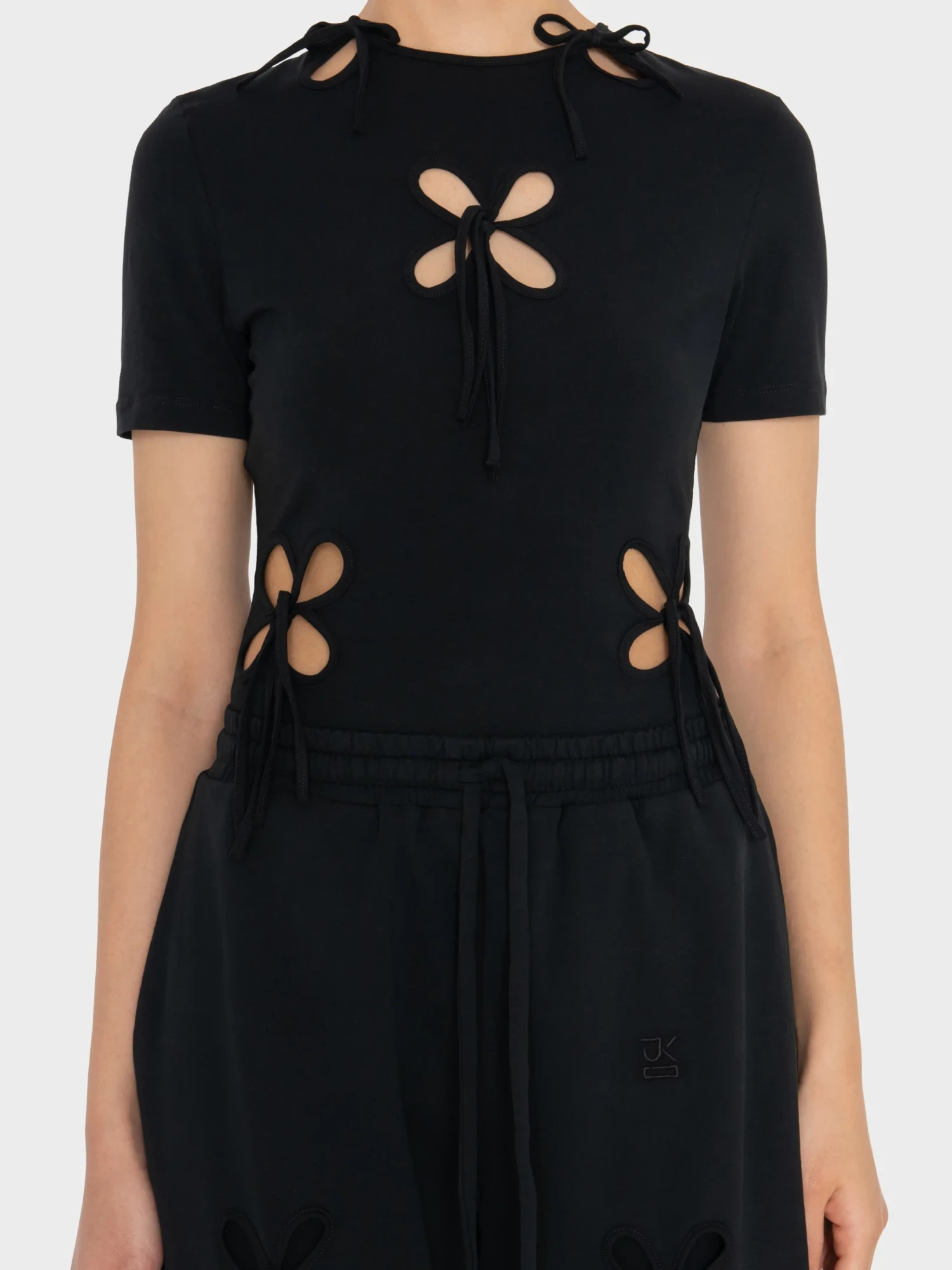 Женская футболка J.KIM Petal Fitted Black