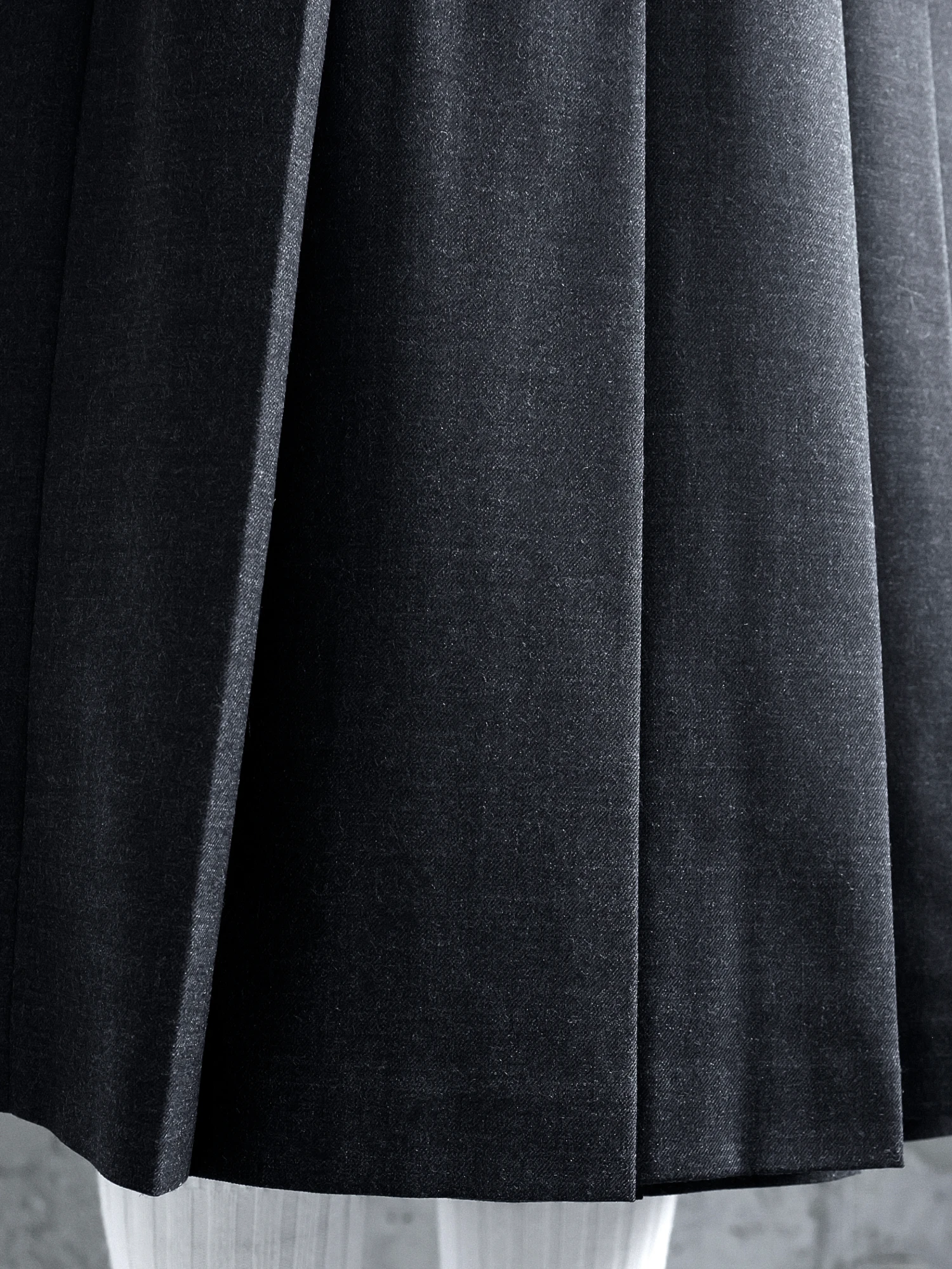 Женская юбка EPINGLER Pleats Long Wrapped Charcoal