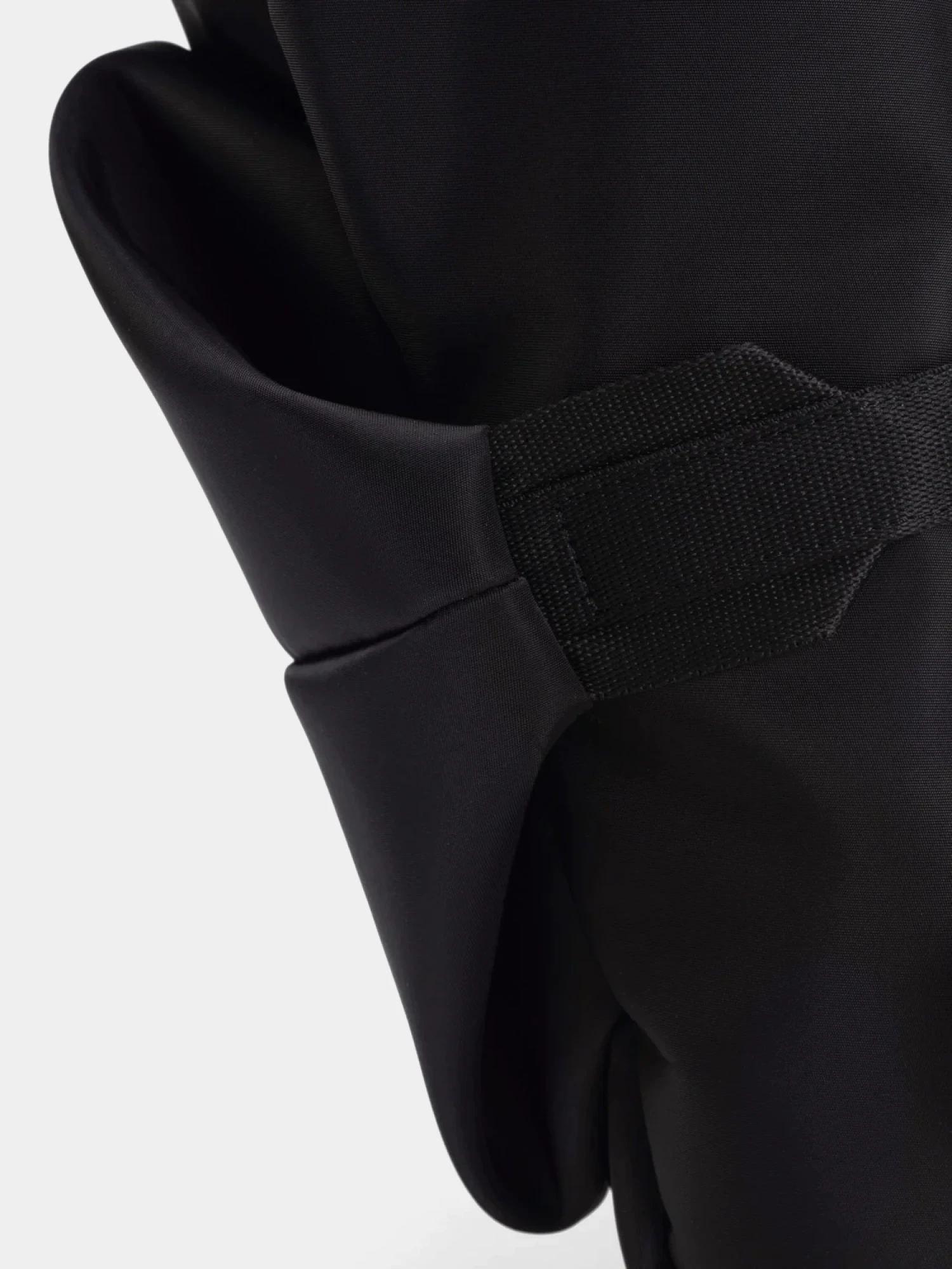 Рюкзак COTE&CIEL Sava M Sleek Nylon Black