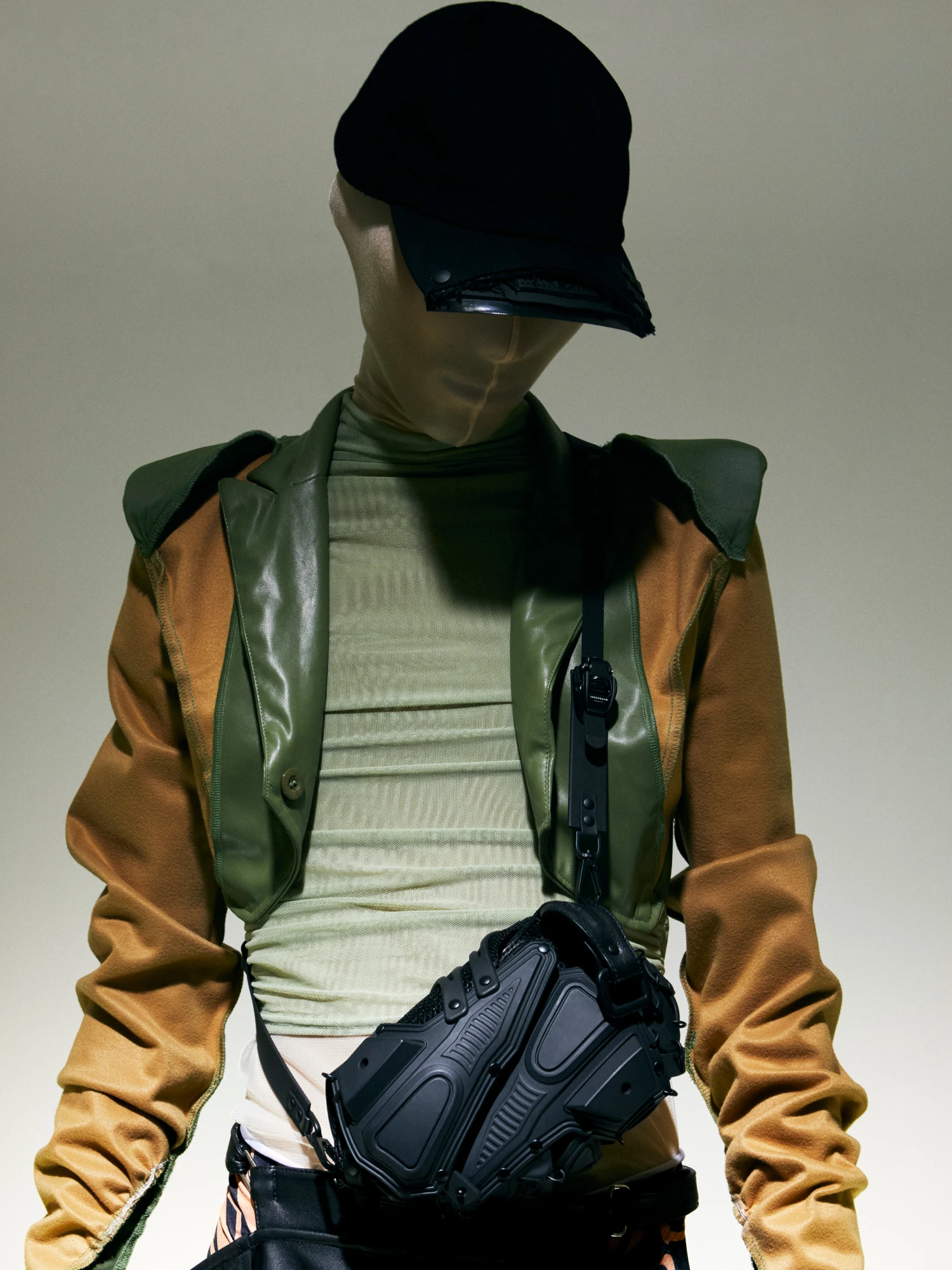 Сумка INNERRAUM Object I02 Clutch / Crossbody Matt Black
