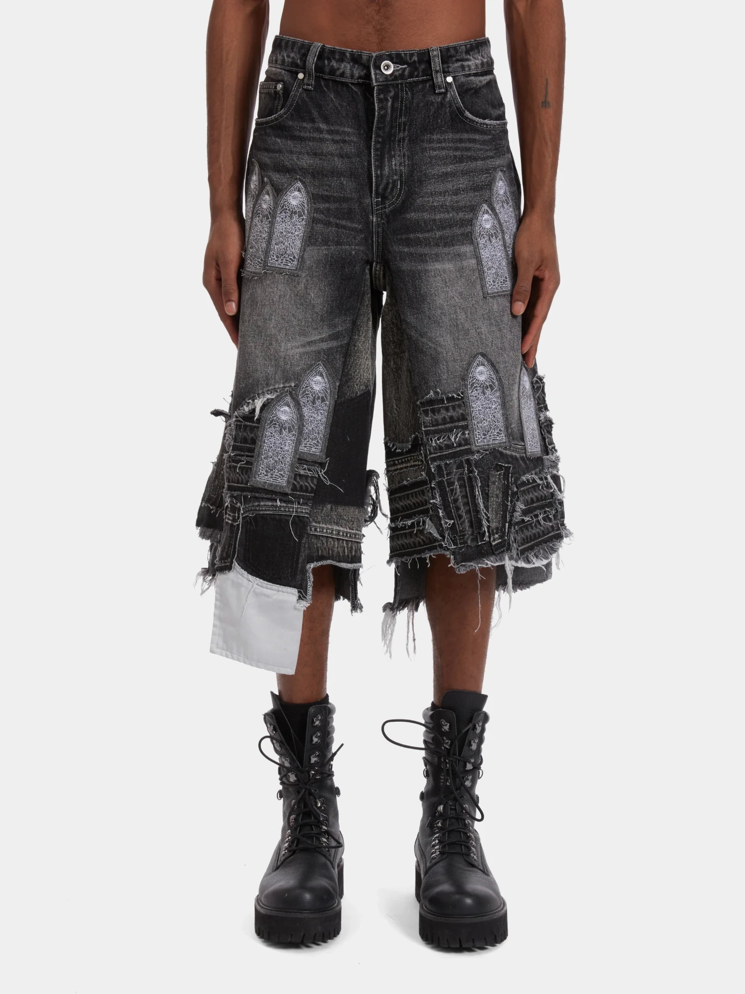 Шорты WHO DECIDES WAR Patched Arch Blowout Denim Vintage Grey