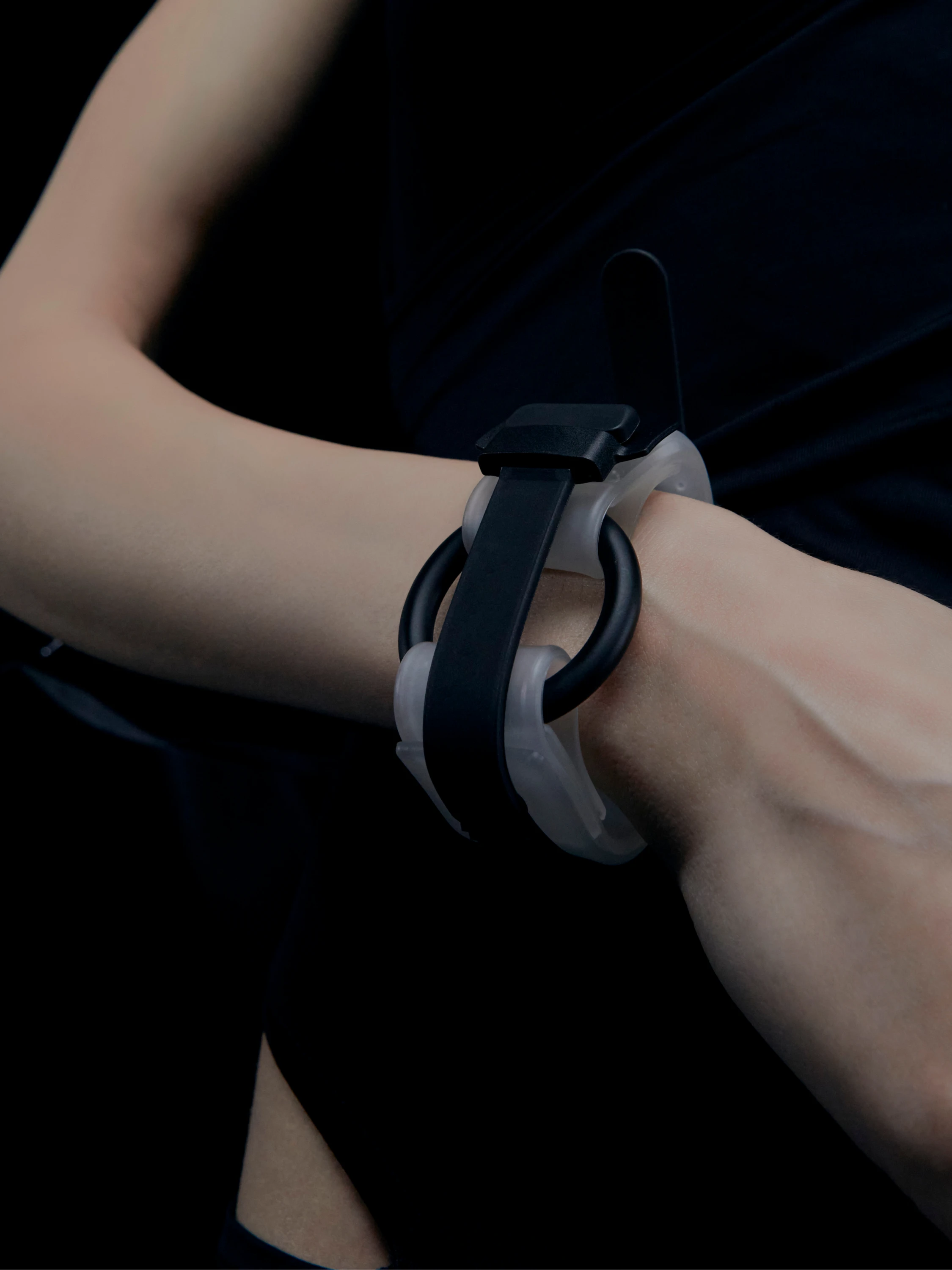Браслет INNERRAUM Object B01 1 Ring Bracelet Matt Black