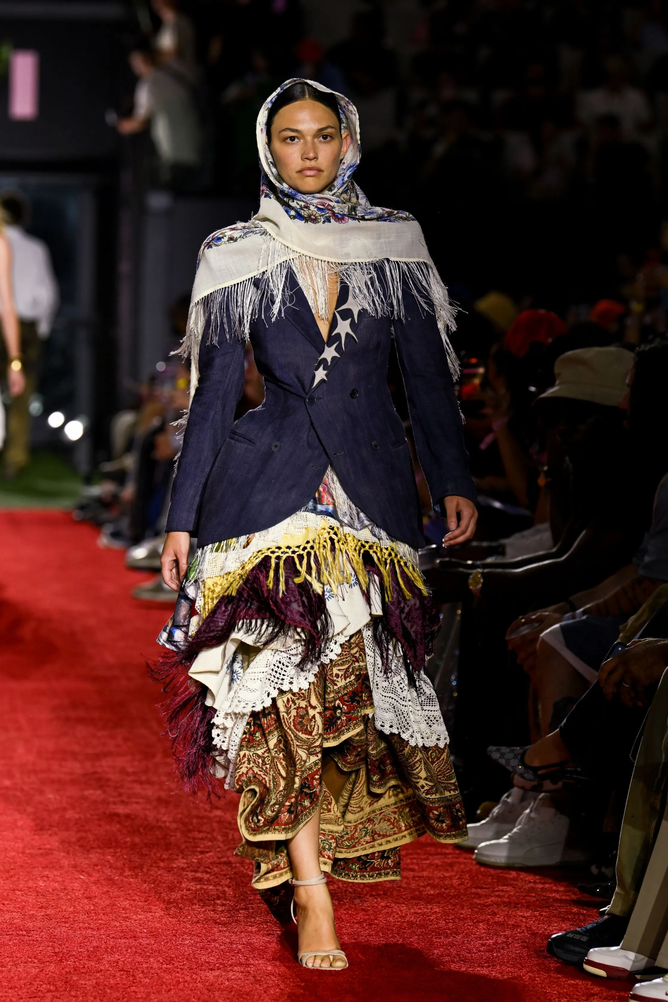 Показ на футбольном поле: KidSuper SS’27