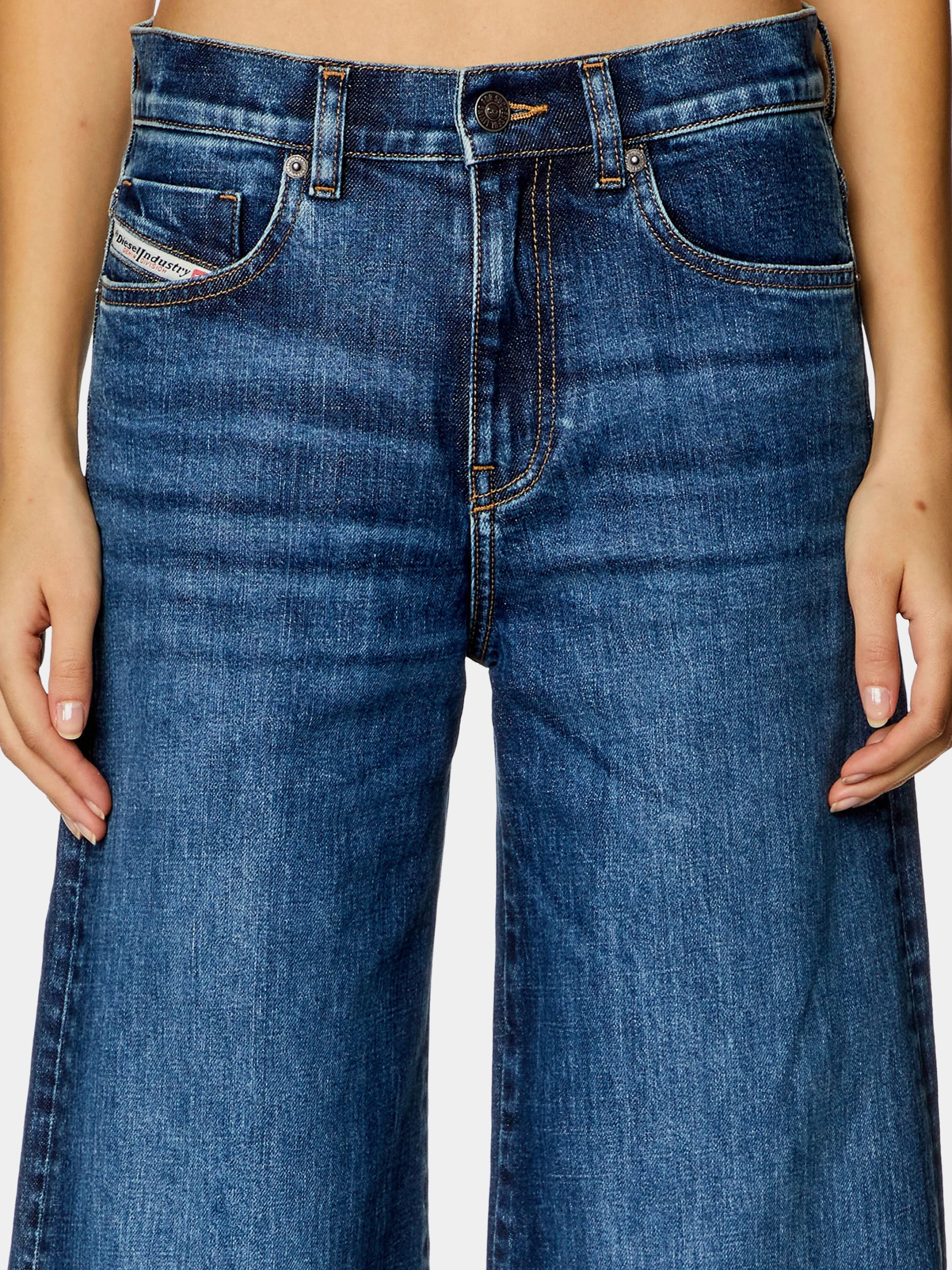 Женские джинсы Diesel 1978 D-Akemi L.32 Pantaloni Blue