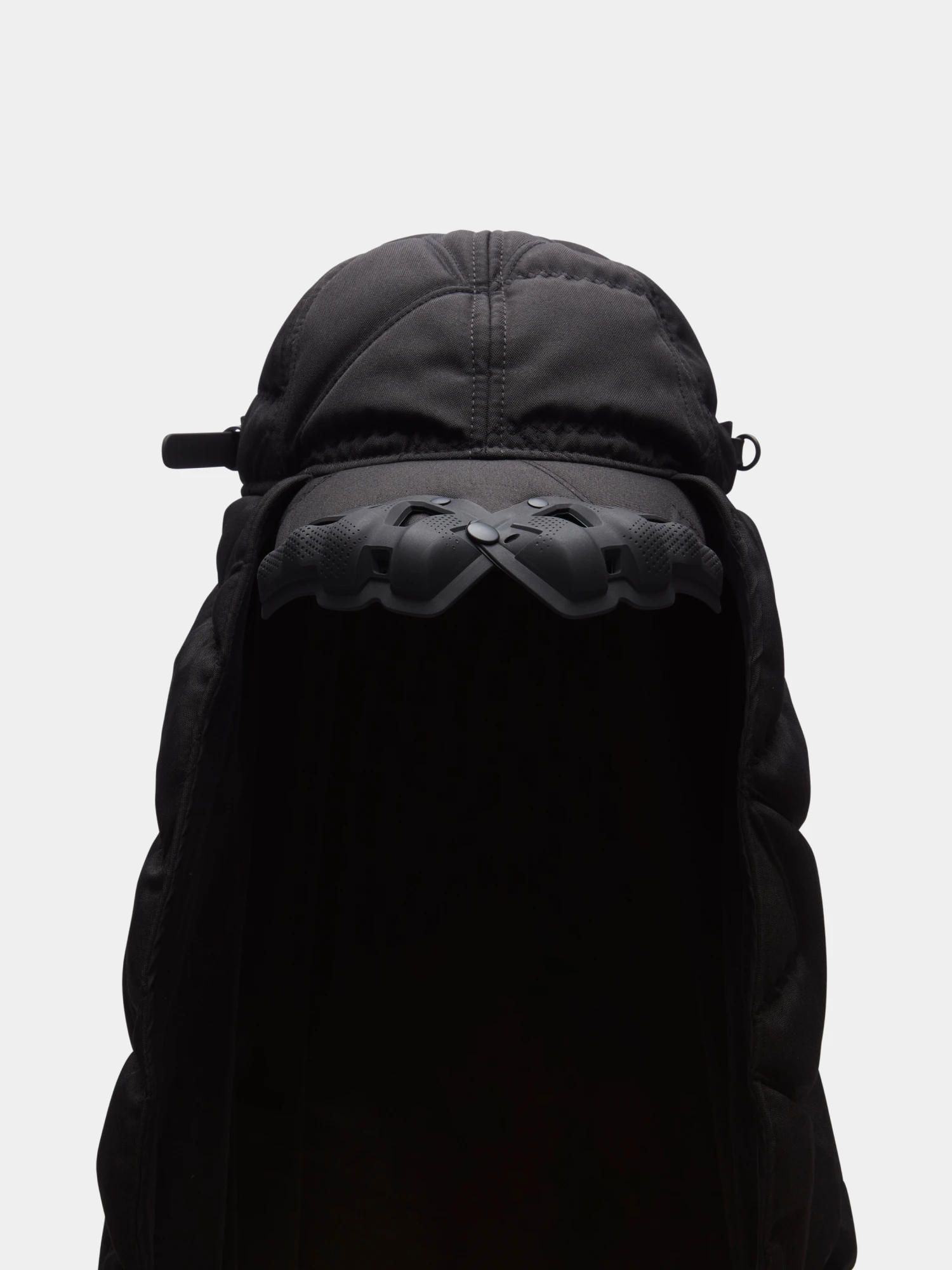 Кепка INNERRAUM Object C11 Puffer Scarf Black
