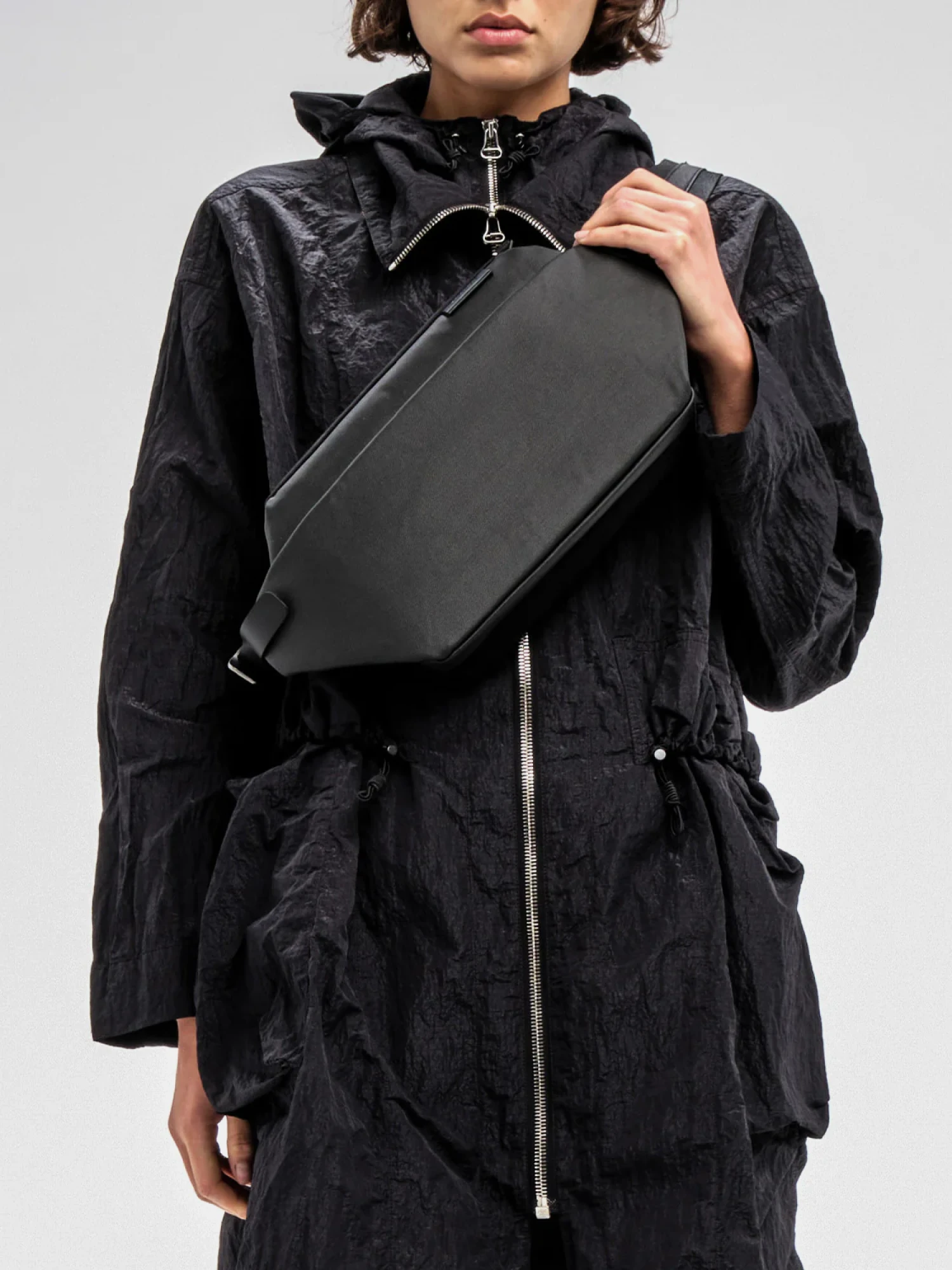 Сумка COTE&CIEL Isarau M Coated Canvas Black