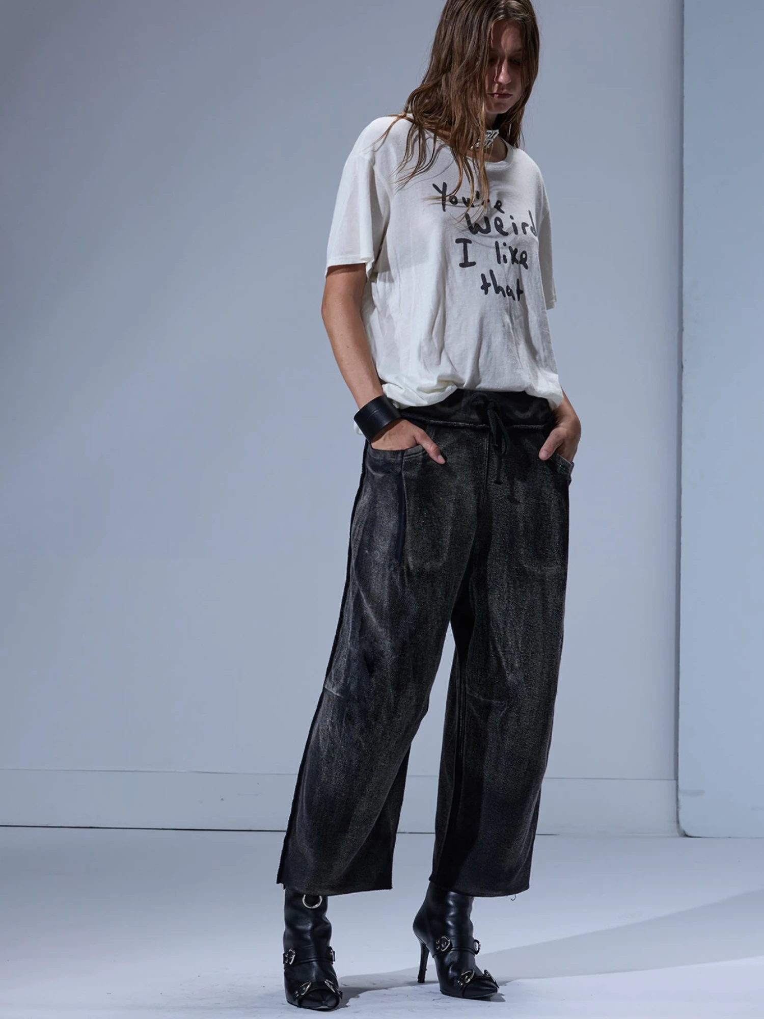 Женские брюки R13 Cropped Pleated Washed Black