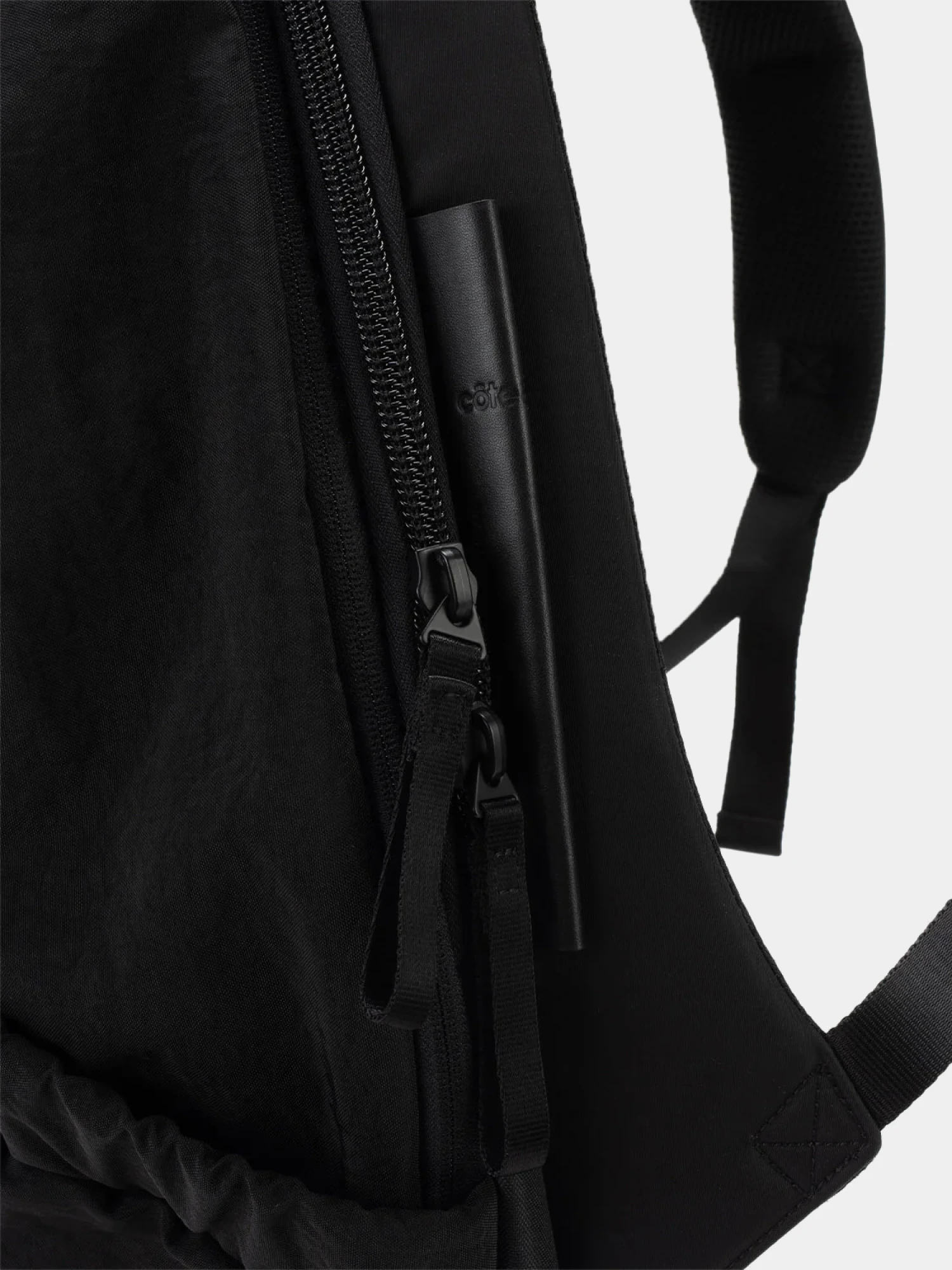 Рюкзак COTE&CIEL Yalu Carbon Black
