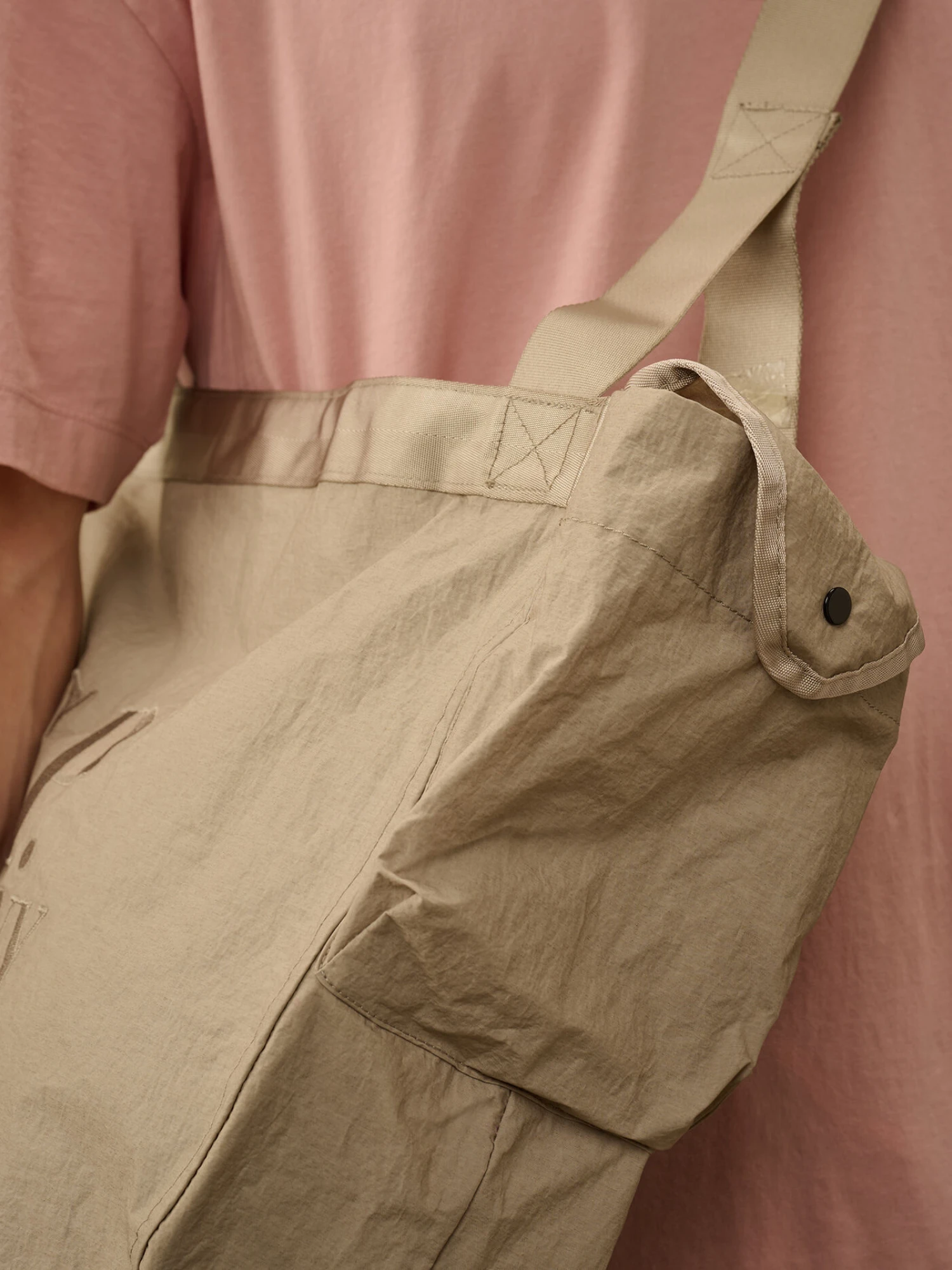 Сумка C.P. Company Plain Paper Touch Zipped Bag Vintage Khaki