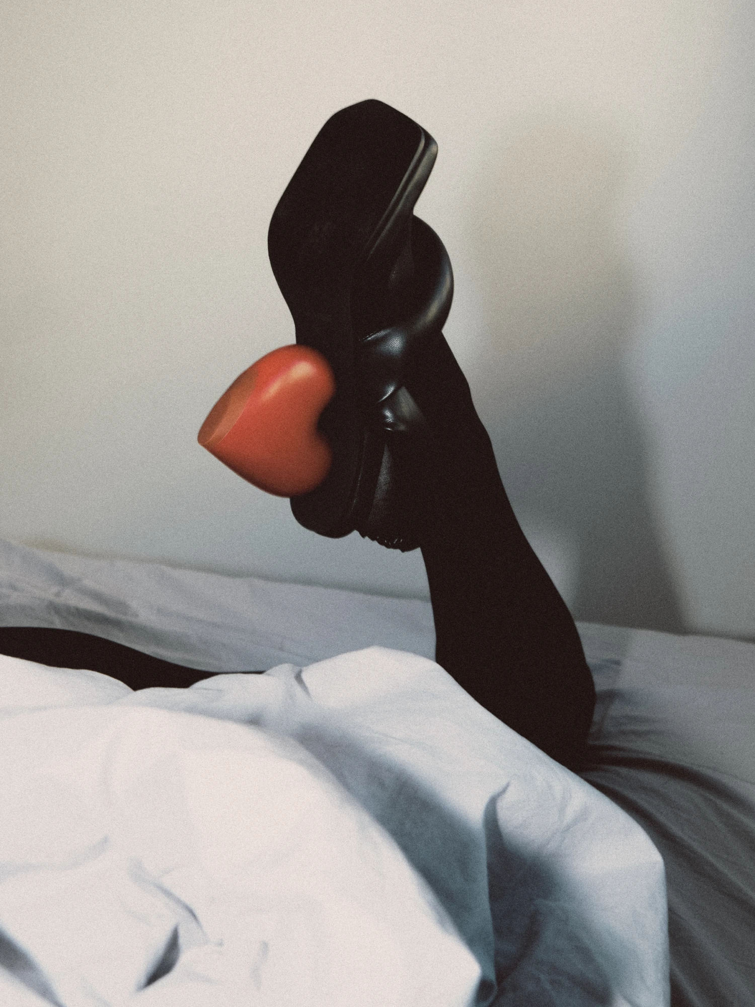 Женские туфли YUME YUME Love Heel Black Red