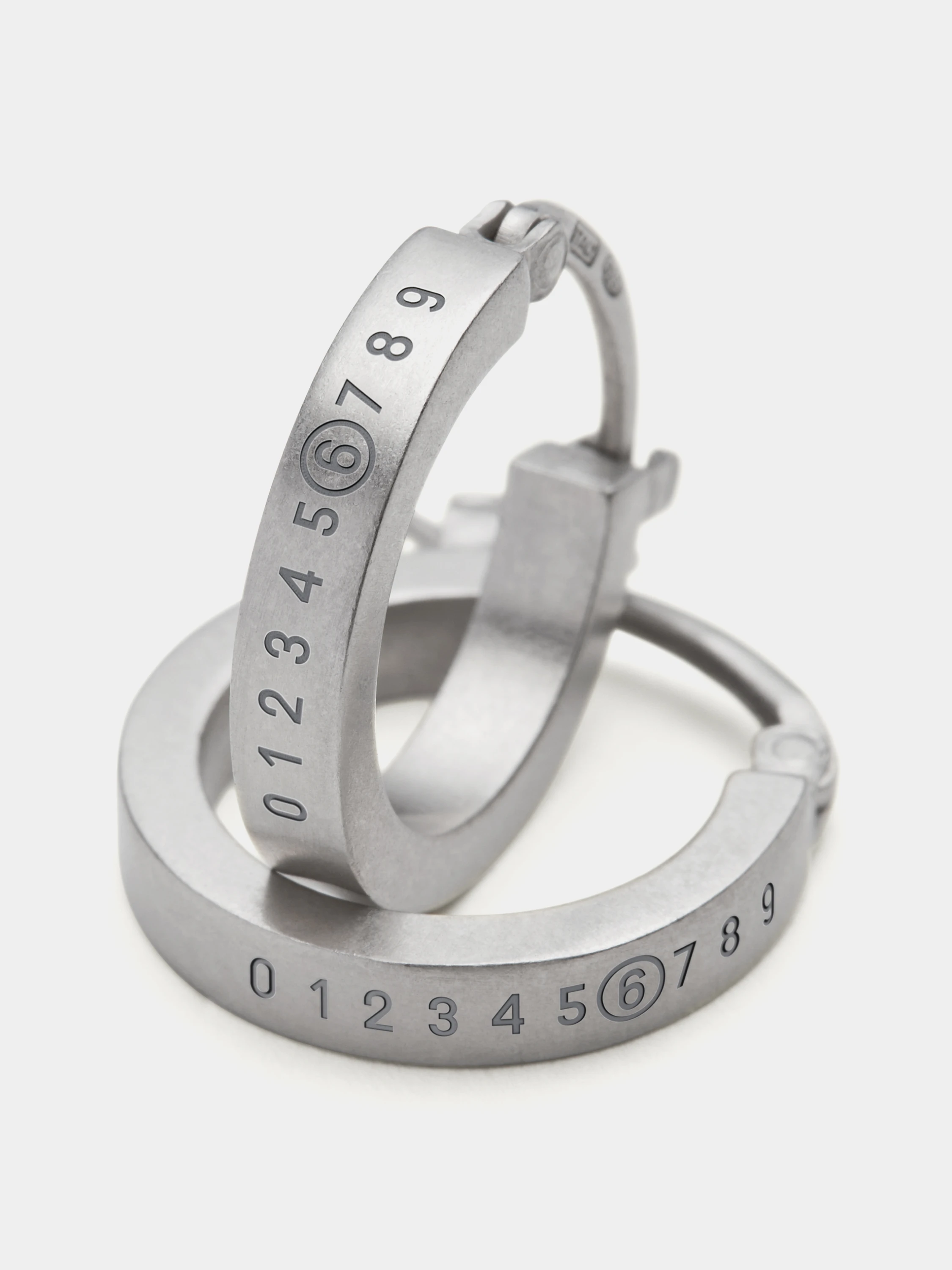 Серьги MM6 Maison Margiela Matte Brass Hoop Earrings