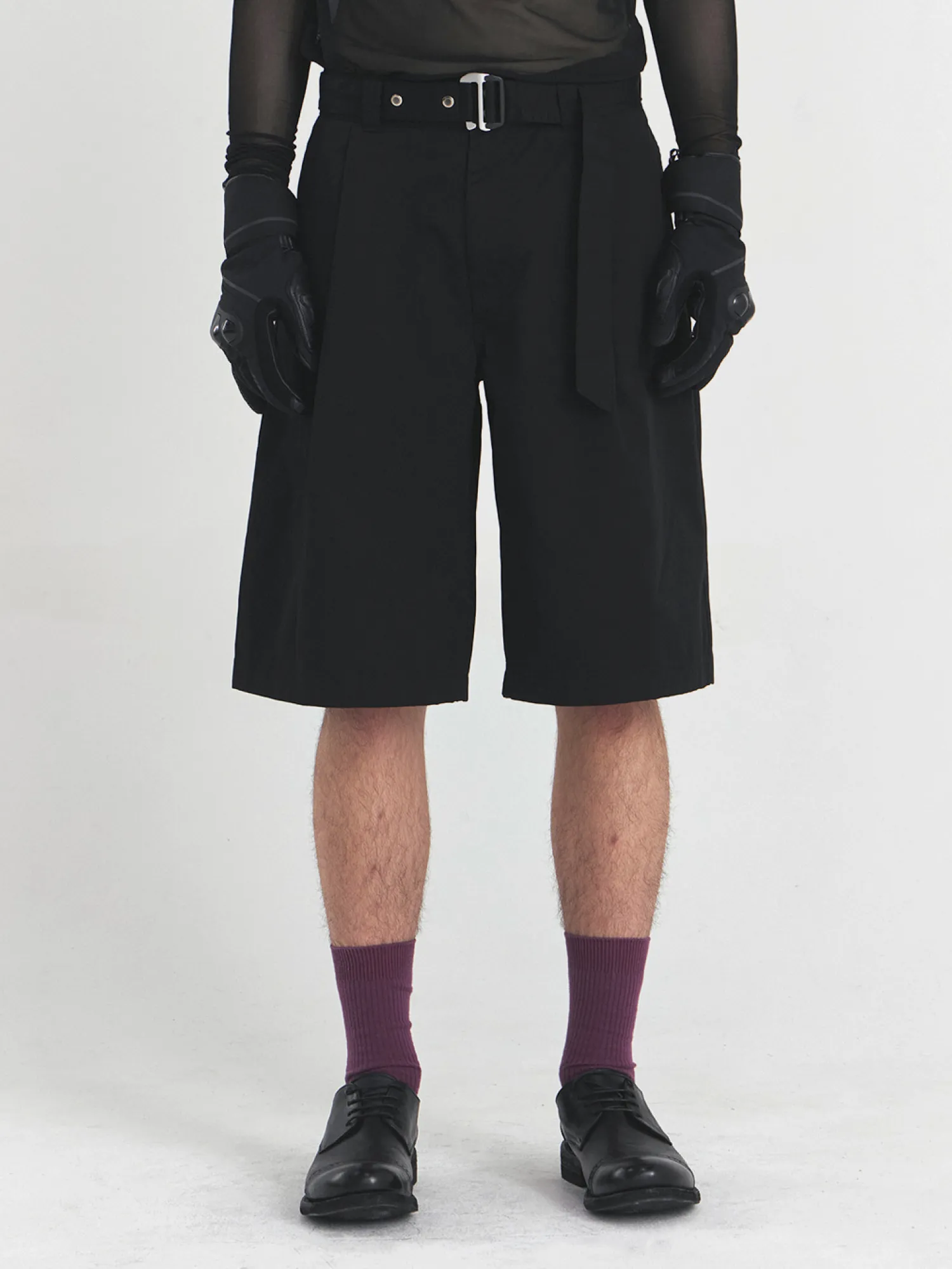 Шорты UNAFFECTED Belted One Tuck Black