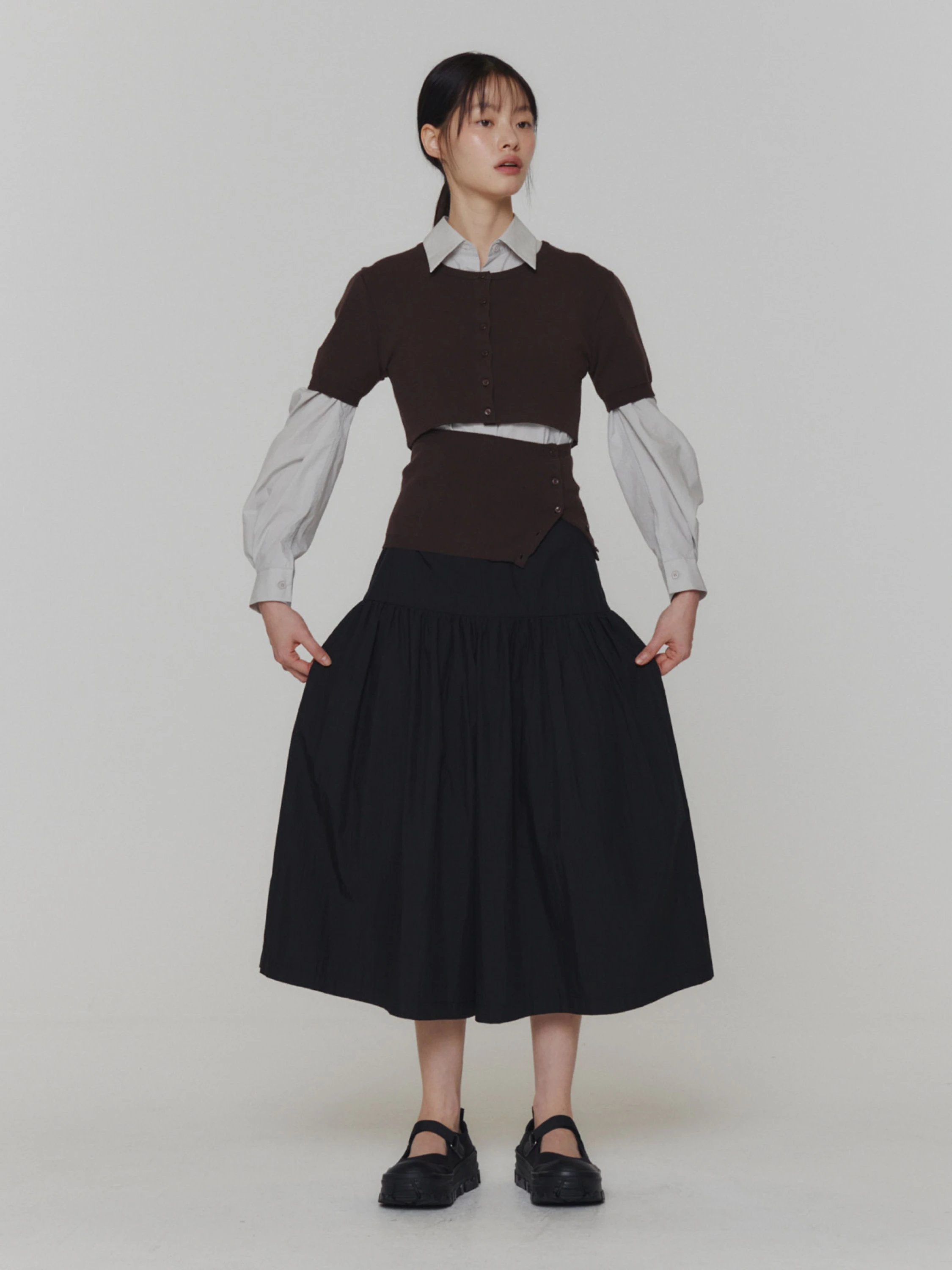 Женские брюки AMOMENTO Shirring Flare Pants Black
