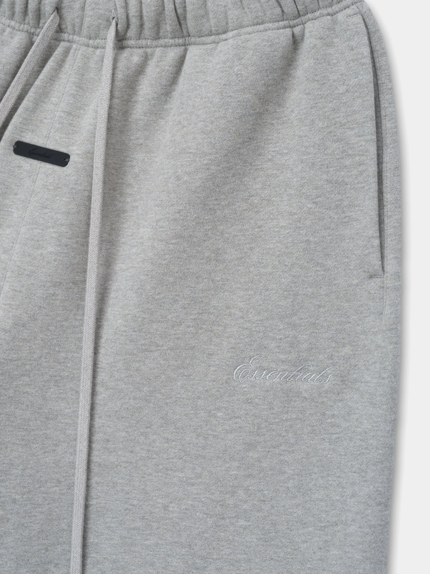 Шорты Fear of God ESSENTIALS Signature Classic Concrete