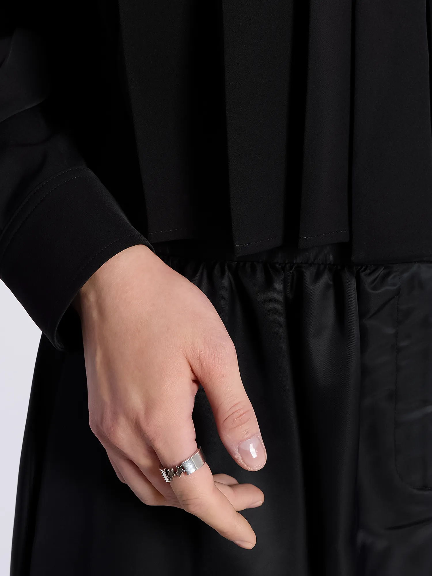 Женская блузка JUUN.J Pleated Crop Blouse Black
