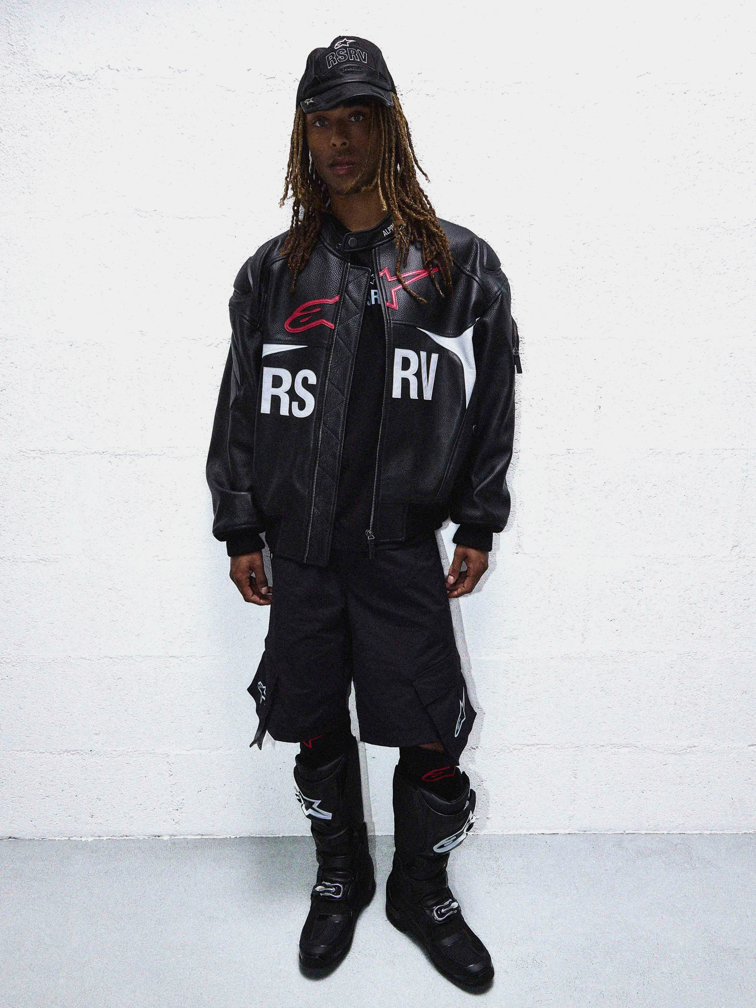 Кожаная куртка ALPINESTARS RSRV The Chief Bomber Blk/Wh/Red