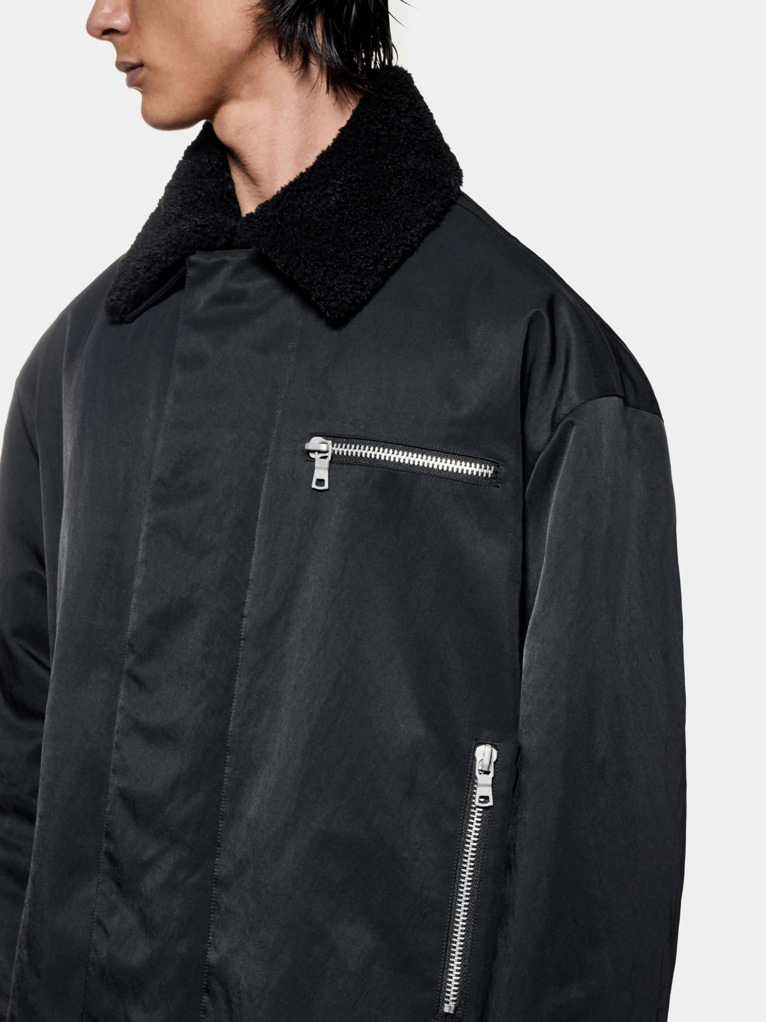 Овершот MKI MIYUKI ZOKU Padded Nylon Box Black