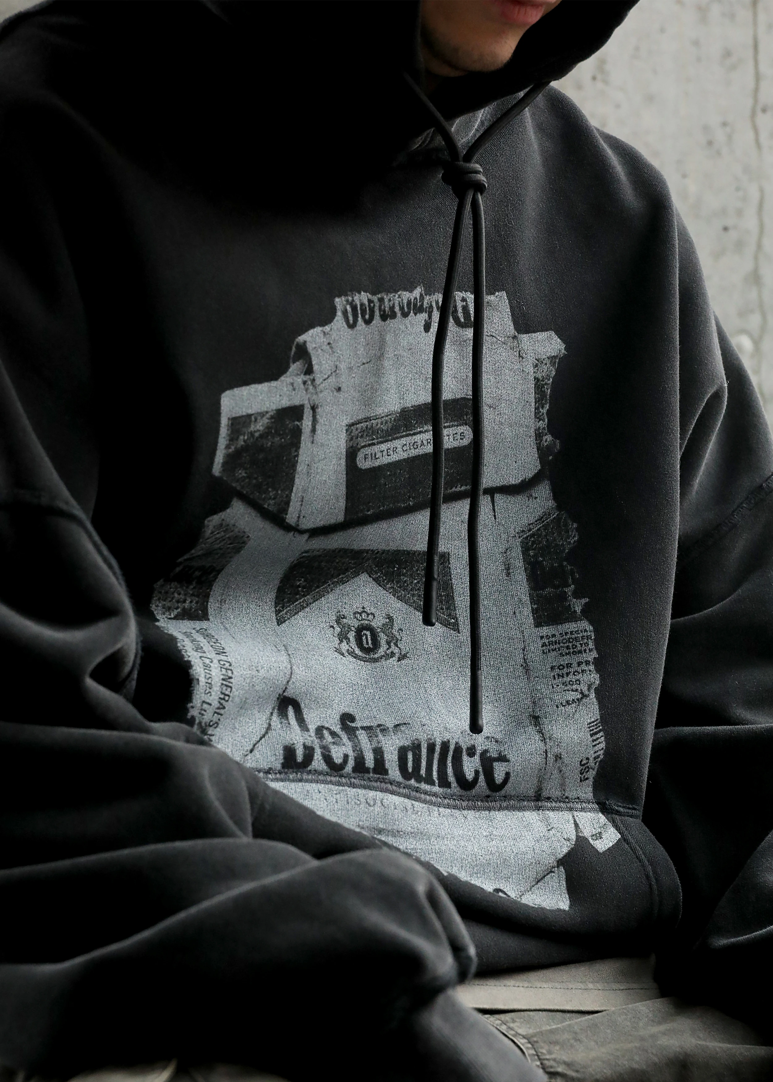 Худи ARNODEFRANCE 'Antisocial Flavor White' Washed Black