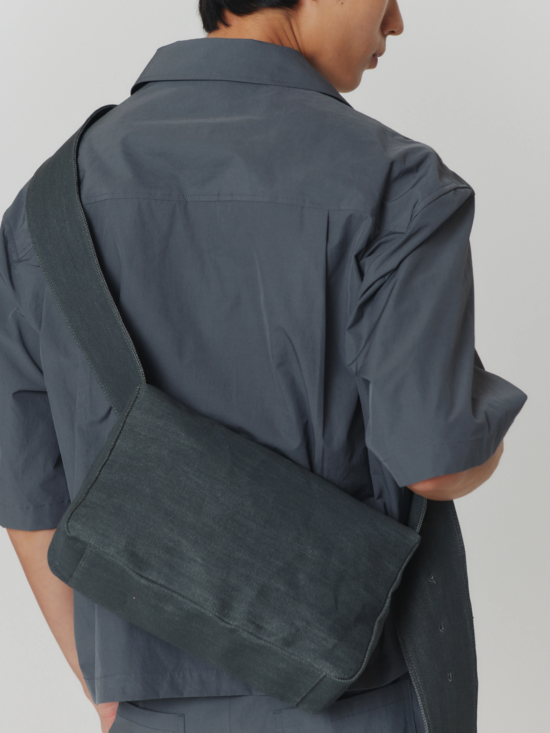 Сумка AMOMENTO Denim Cube Bag Grey