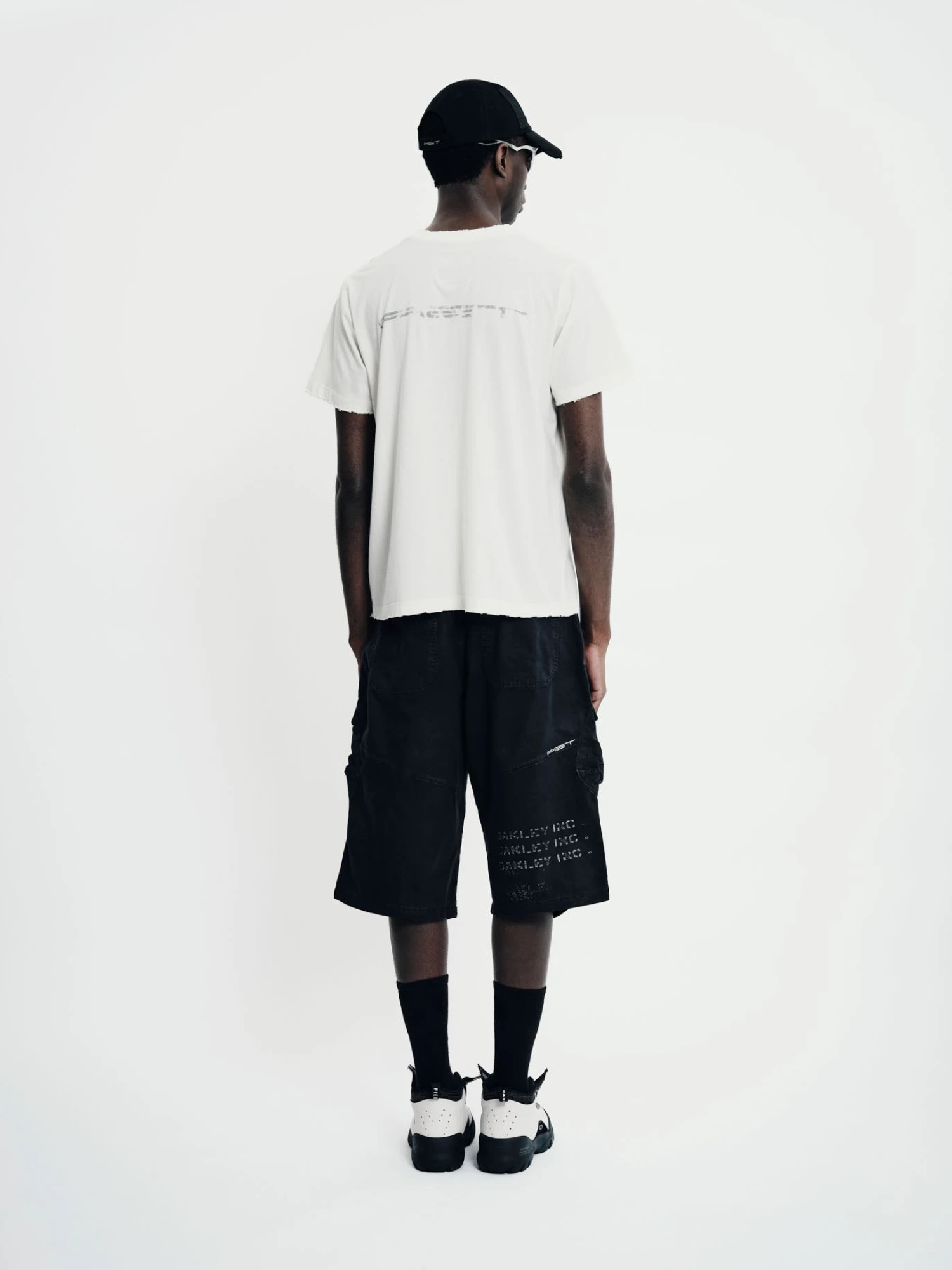 Футболка PIET x OAKLEY Caution Ripped Bone White