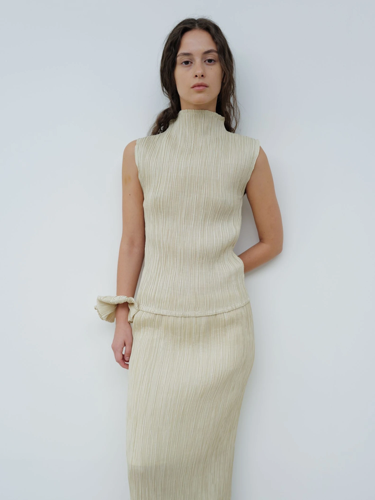 Женский топ LE17SEPTEMBRE Pleated Mock Neck Beige