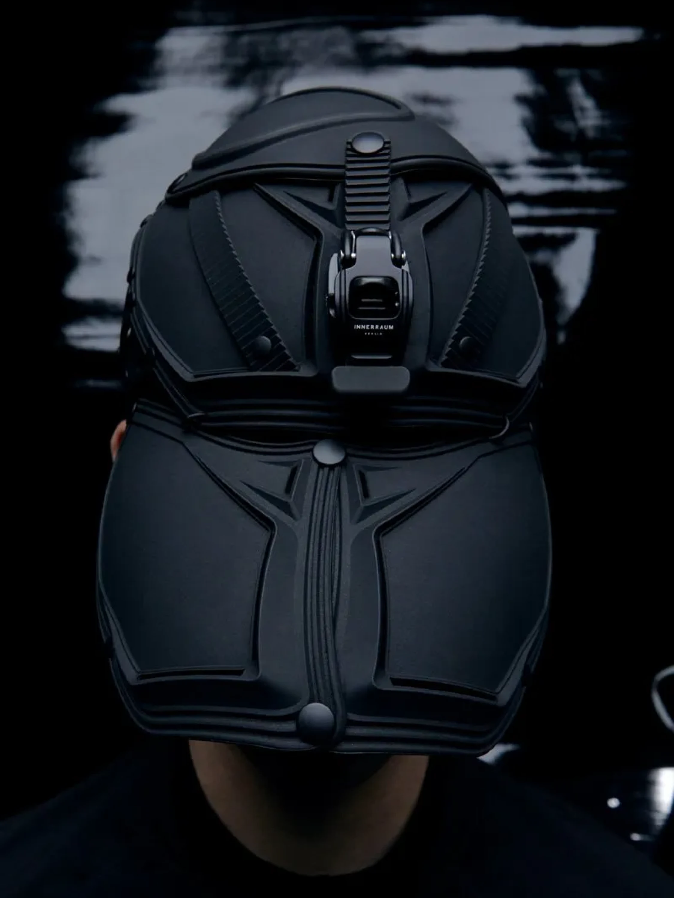 Кепка INNERRAUM Object I42 Helmet Black