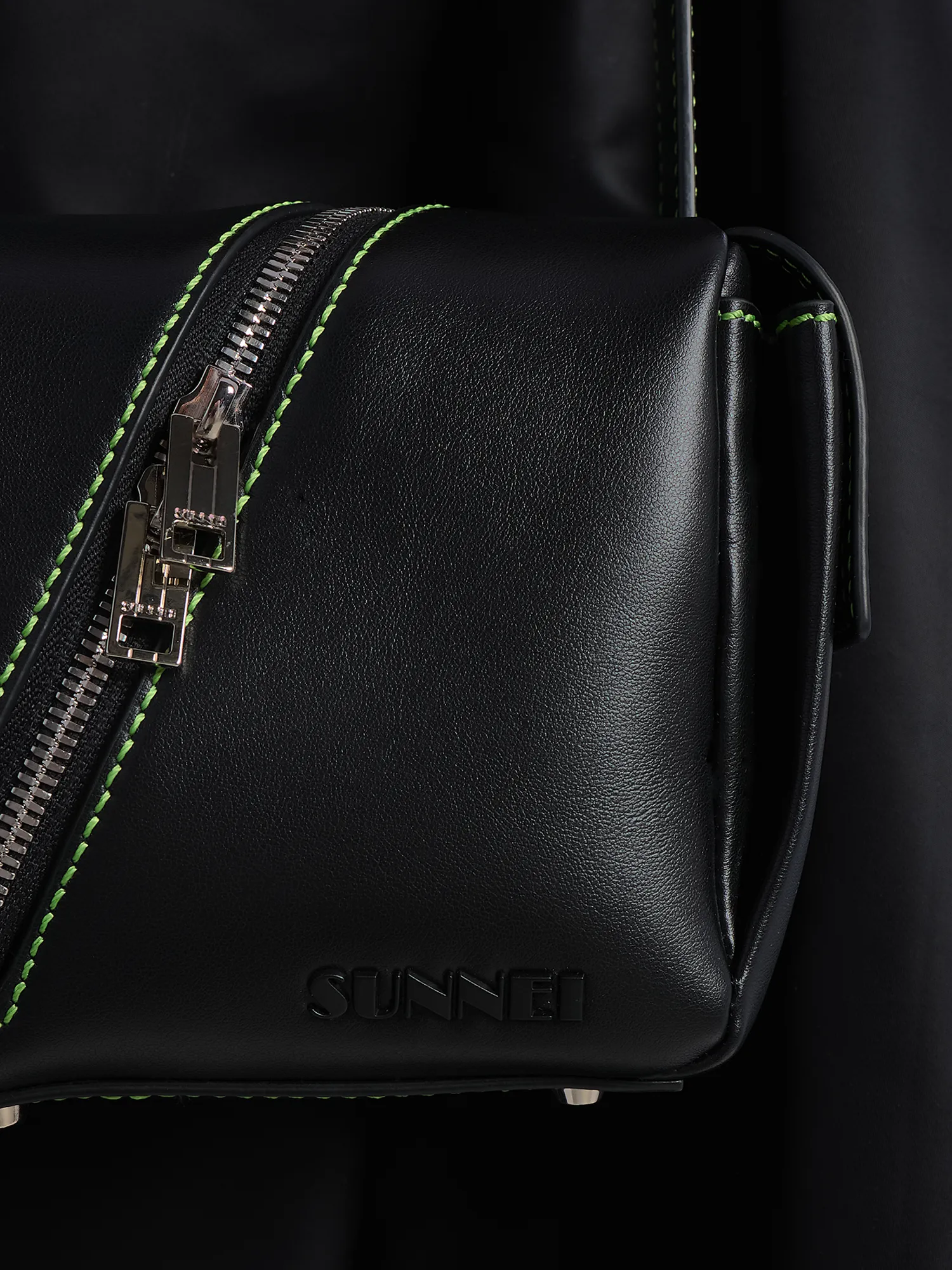 Женская сумка Sunnei Lacubetto Cross Zip Black