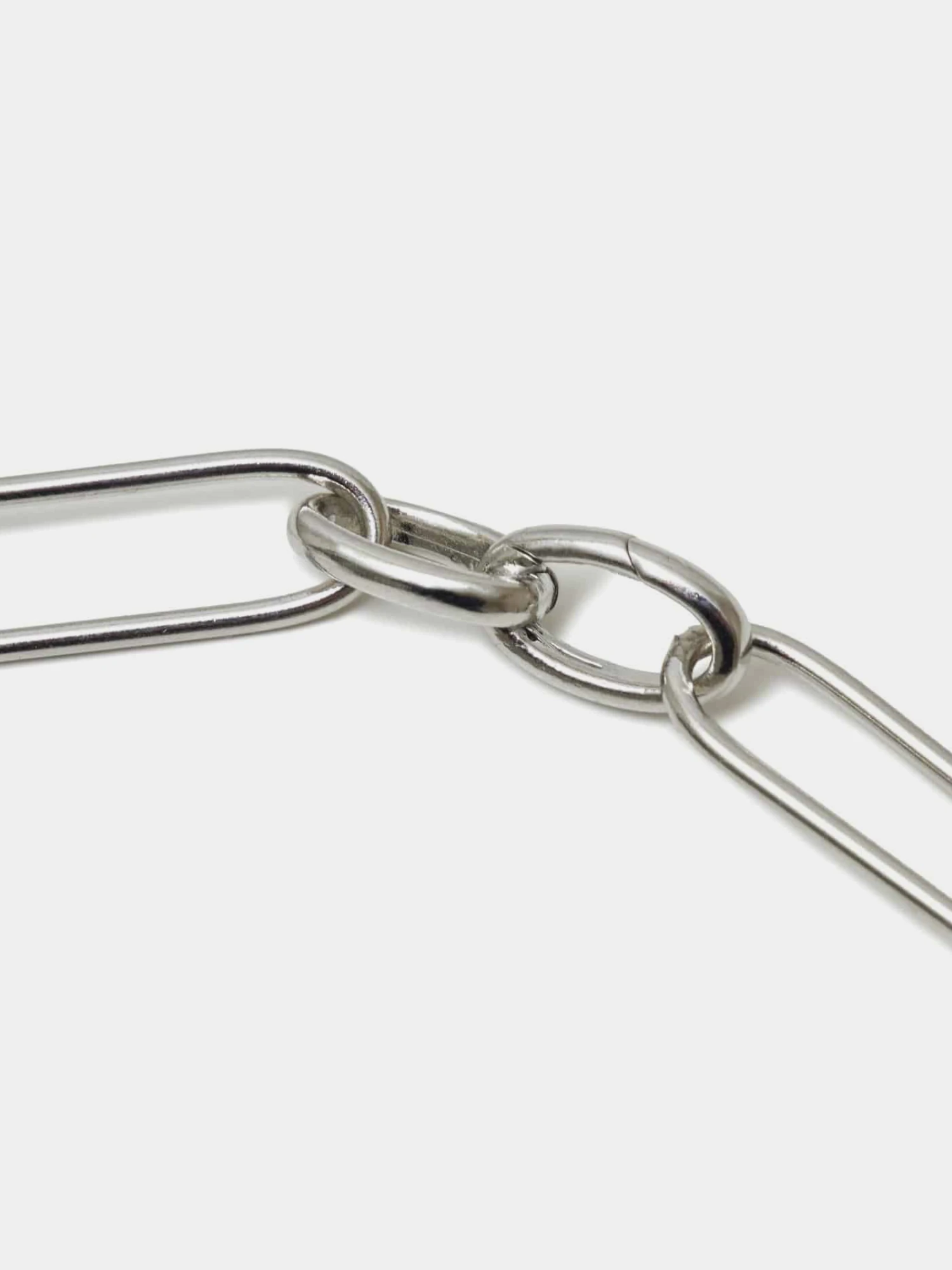 Ожерелье UNDERCOVER Brass Logo Engraved Pin Charm Silver